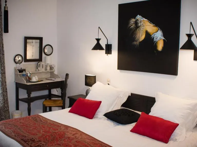 Photo of the whole room, Bed in Hôtel Au Clos Paillé La Roche Posay