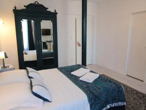 Photo of the whole room, Bed in Hôtel Au Clos Paillé La Roche Posay