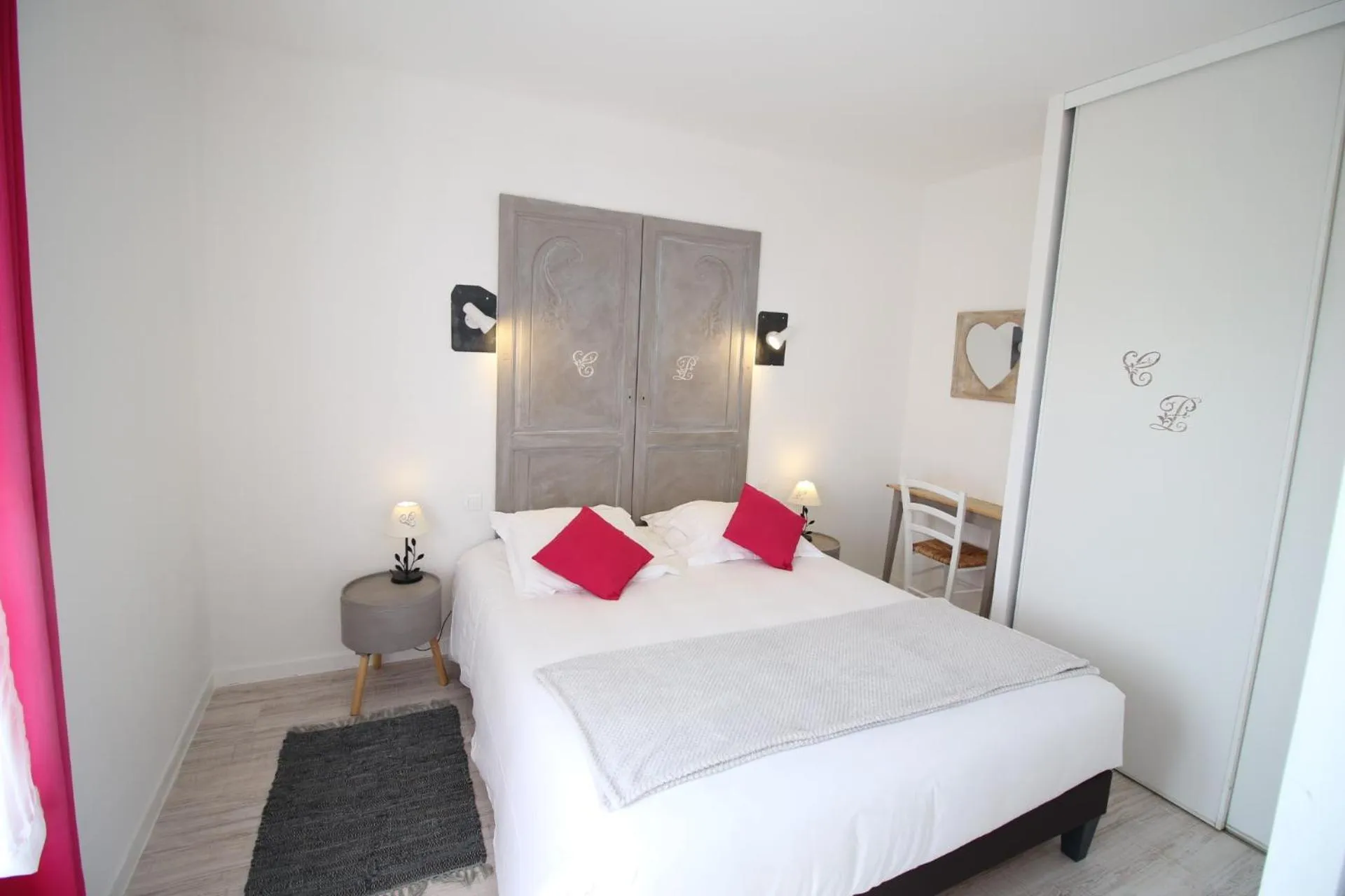 Photo of the whole room, Bed in Hôtel Au Clos Paillé La Roche Posay