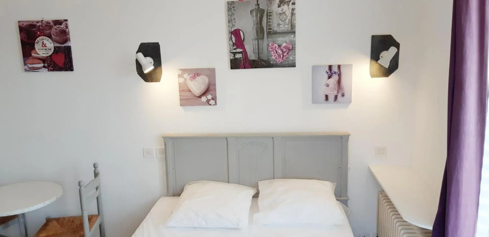 Photo of the whole room, Bed in Hôtel Au Clos Paillé La Roche Posay