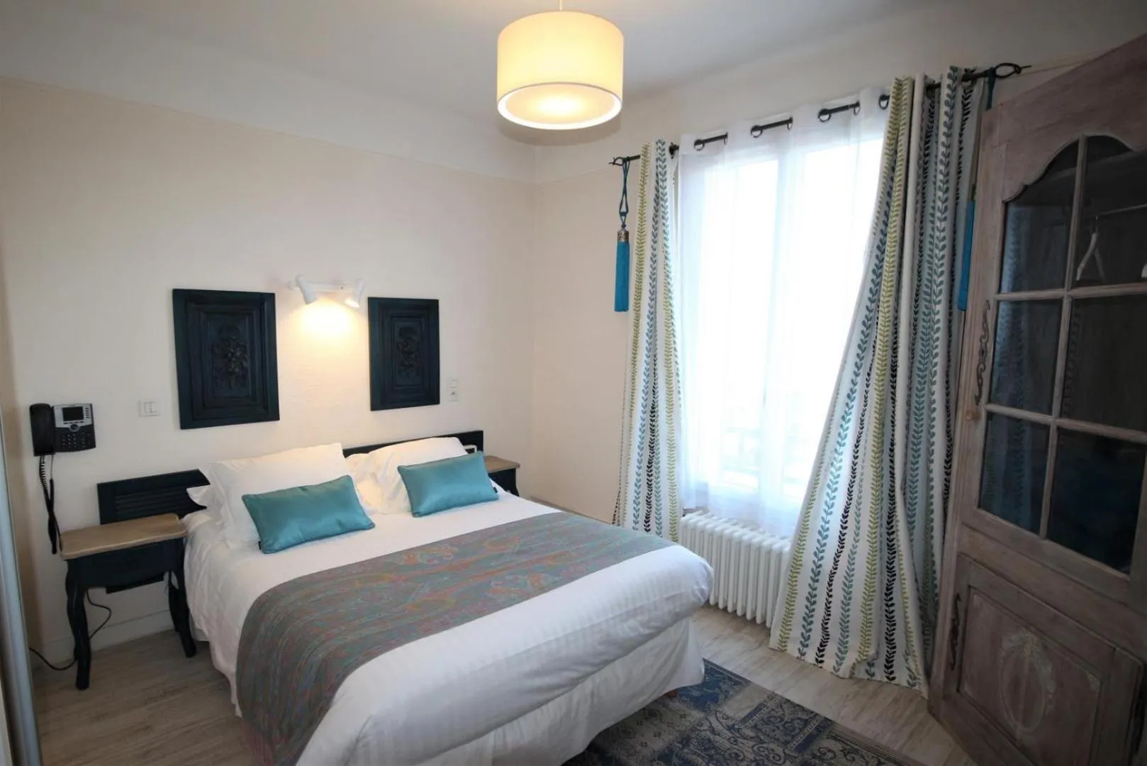 Photo of the whole room, Bed in Hôtel Au Clos Paillé La Roche Posay