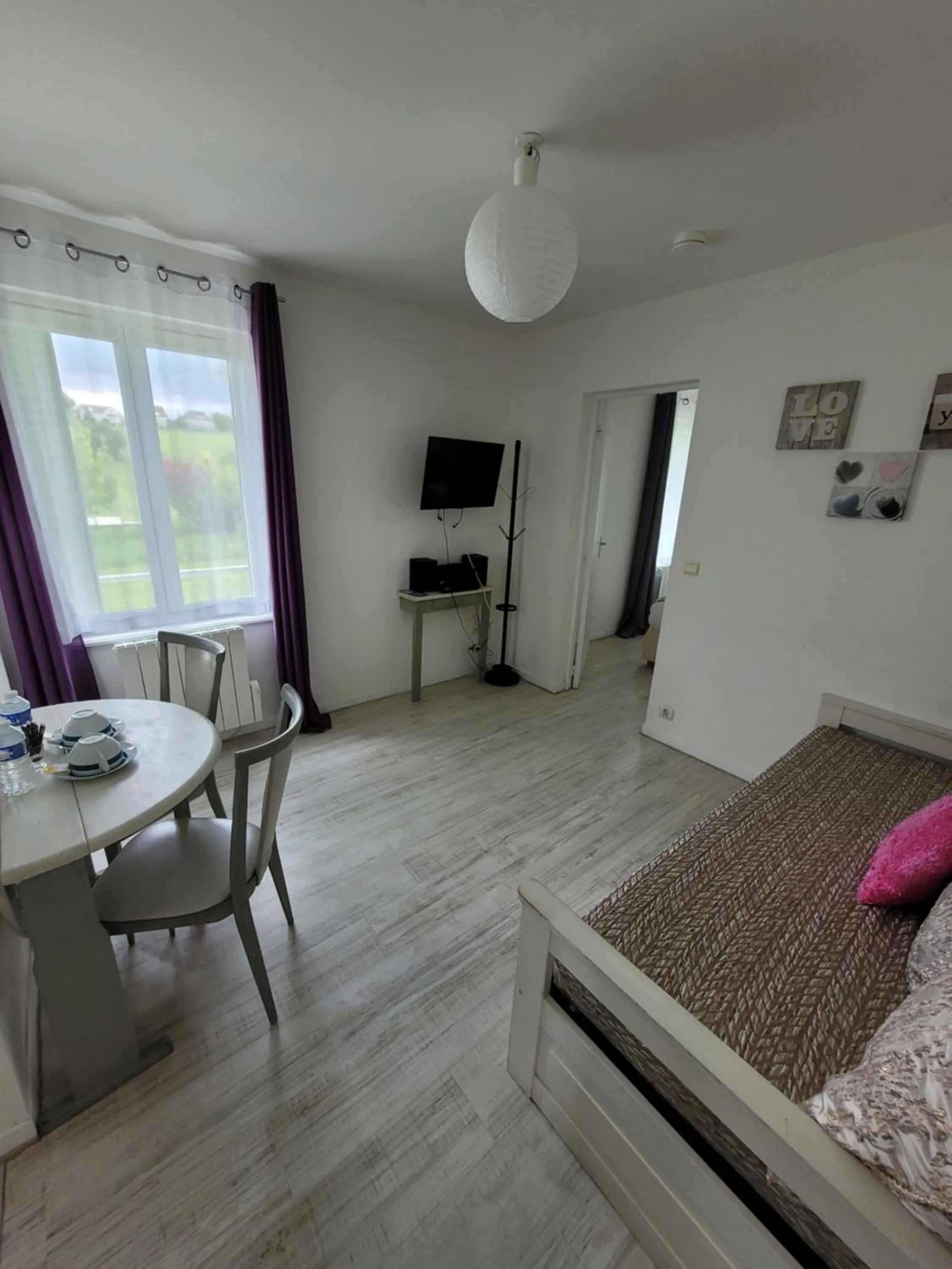 Bed in Au Clos Paillé La Roche Posay