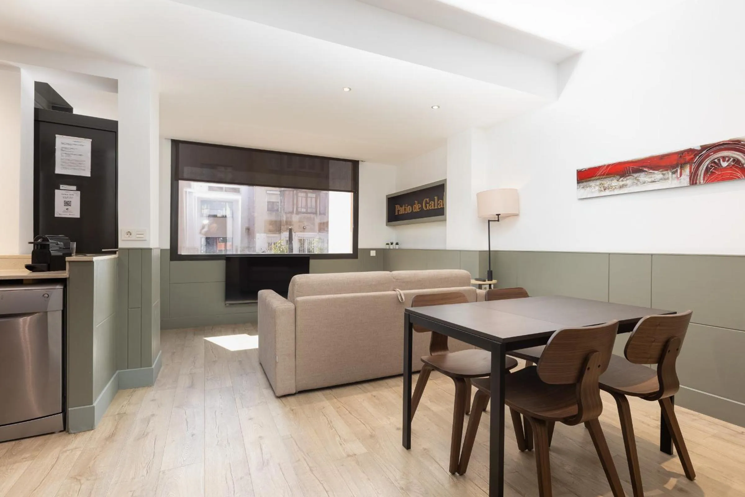 Kitchen or kitchenette in Enjoybcn Patio de Gala