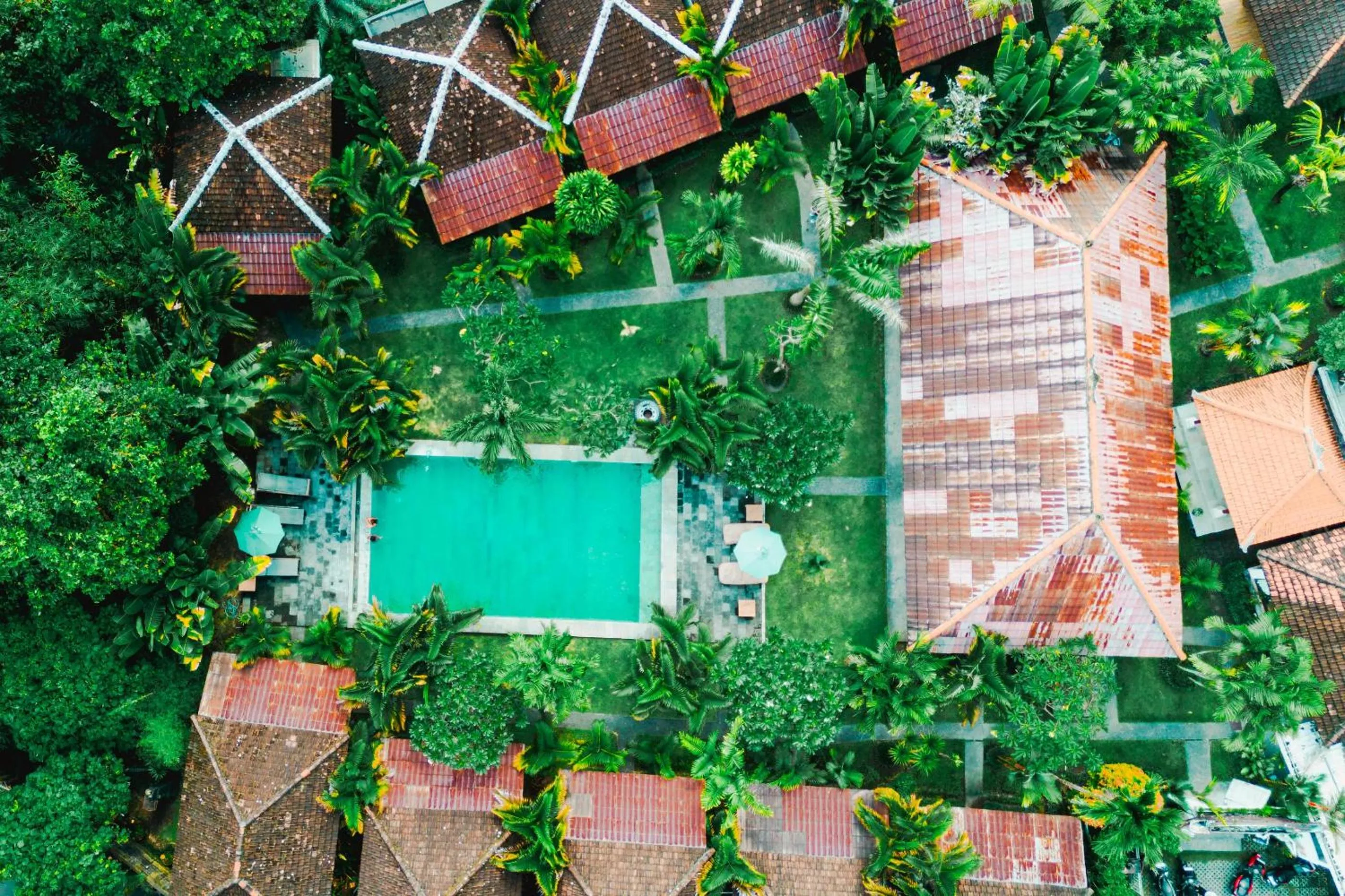 Property building in Agung Wiwin Homestay & Restaurant