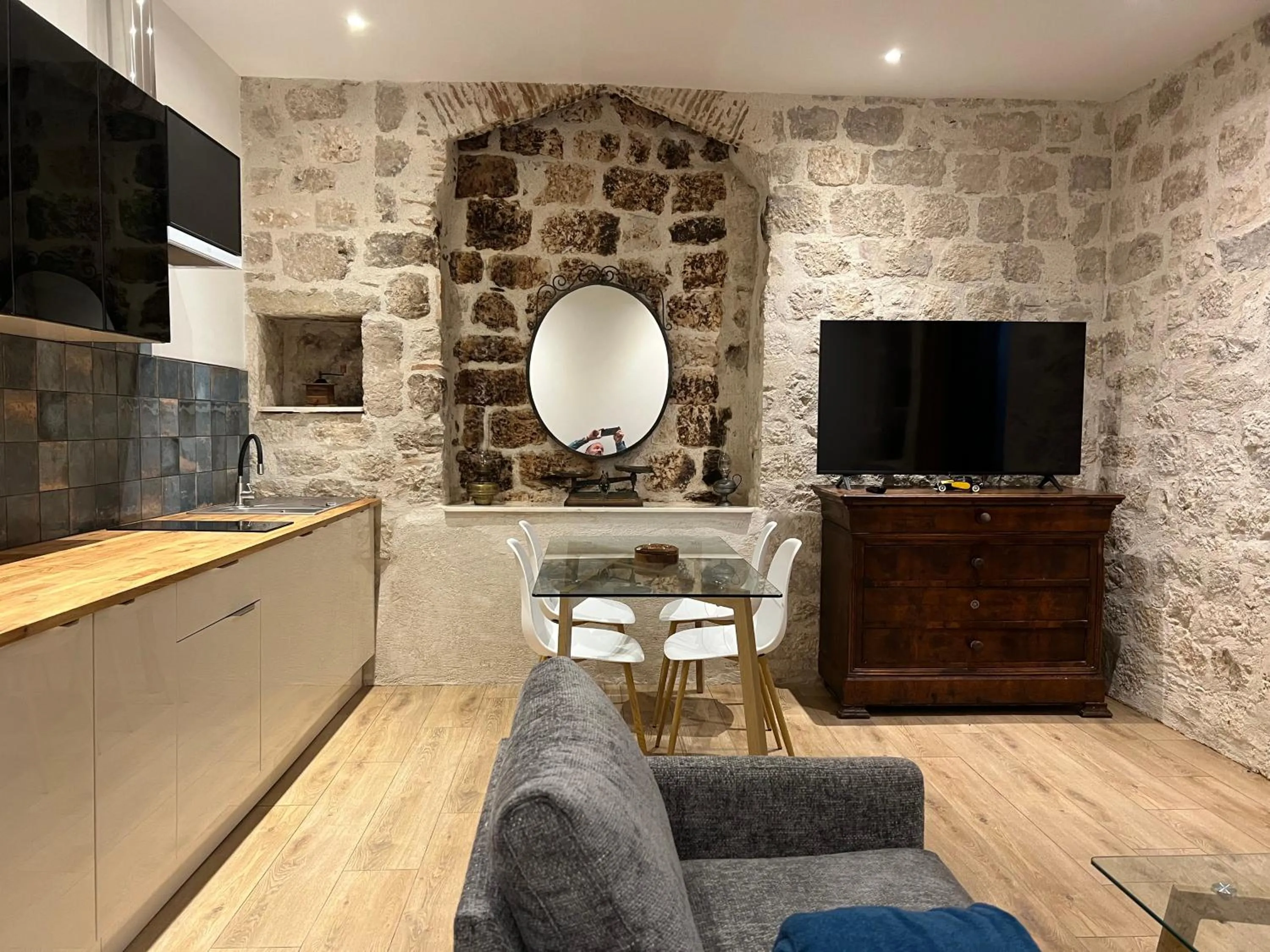 One-Bedroom Apartment in Le Beffroi