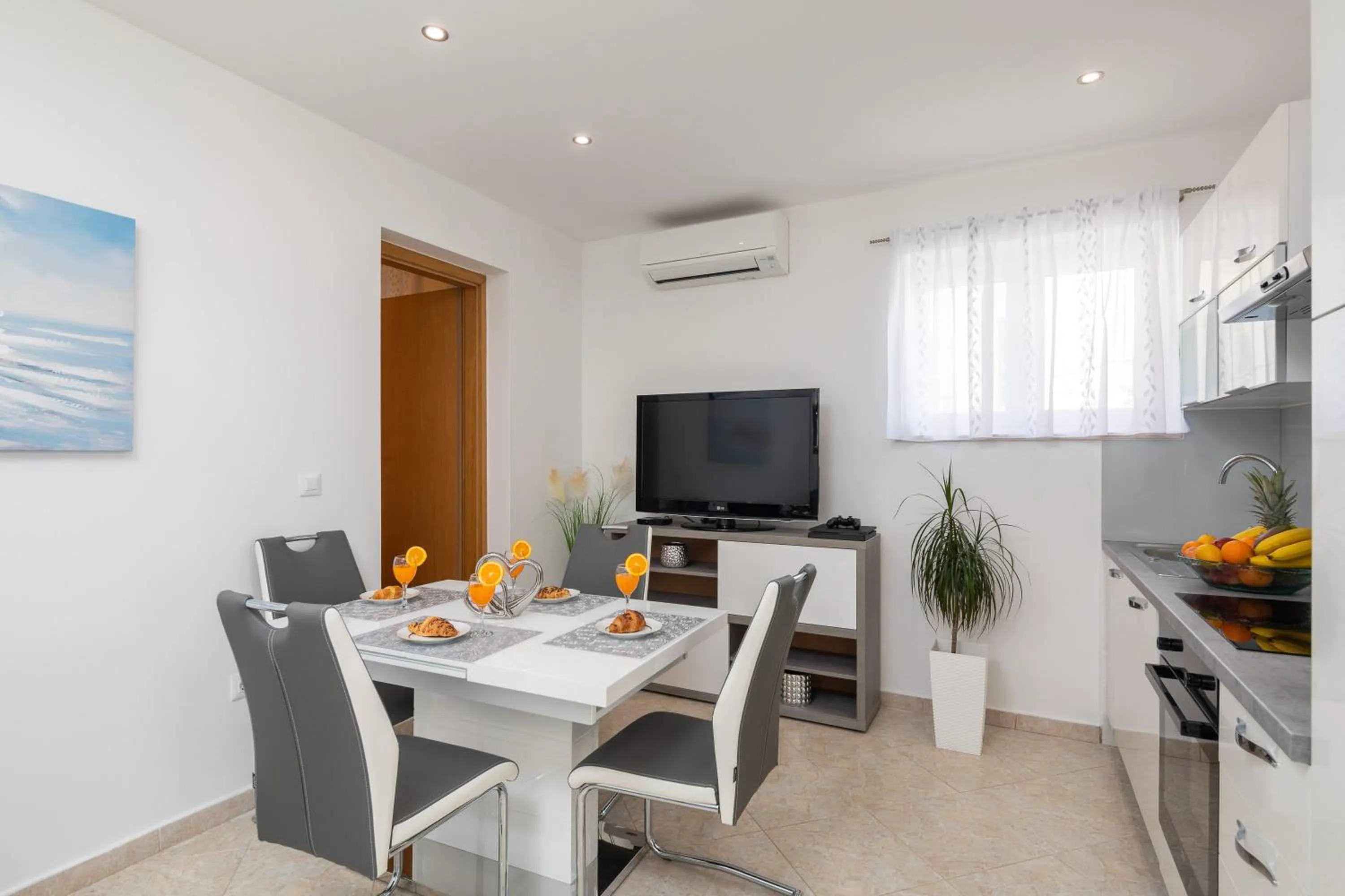 Dining area in FBA Family Beach Apartments