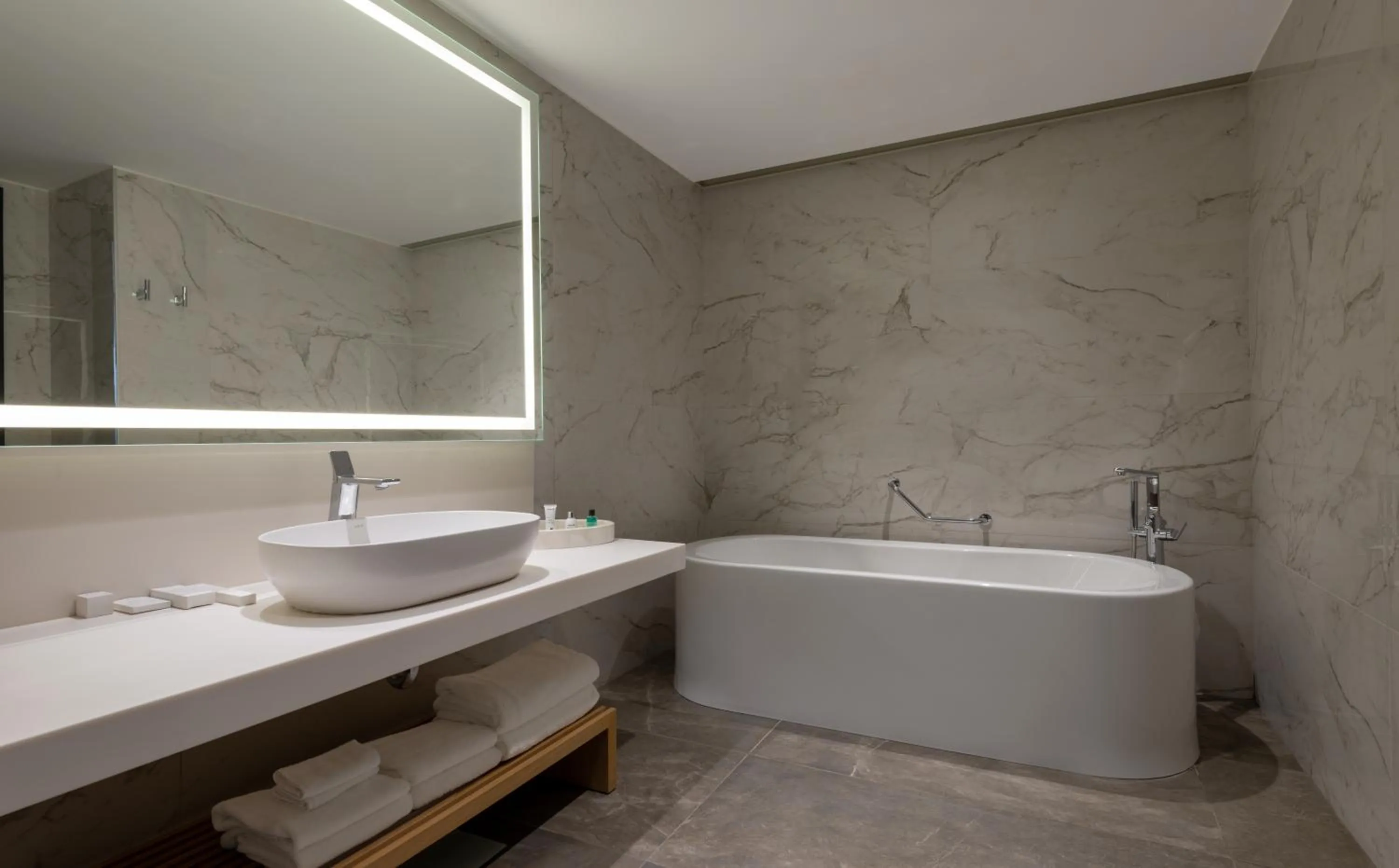 Bathroom in Radisson Blu Hotel & Conference Center, Niamey