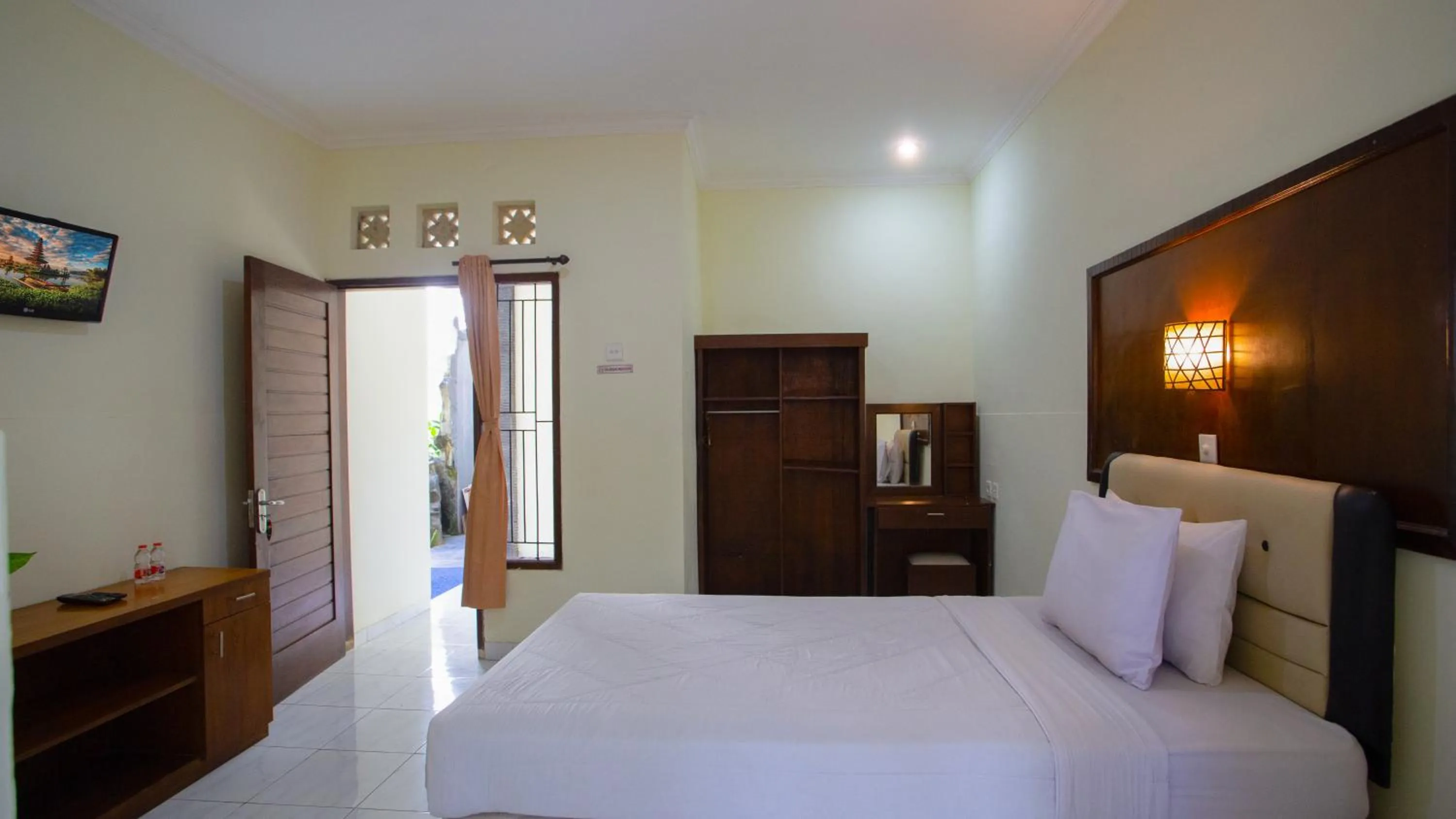 Bed in Teges Inn Kuta