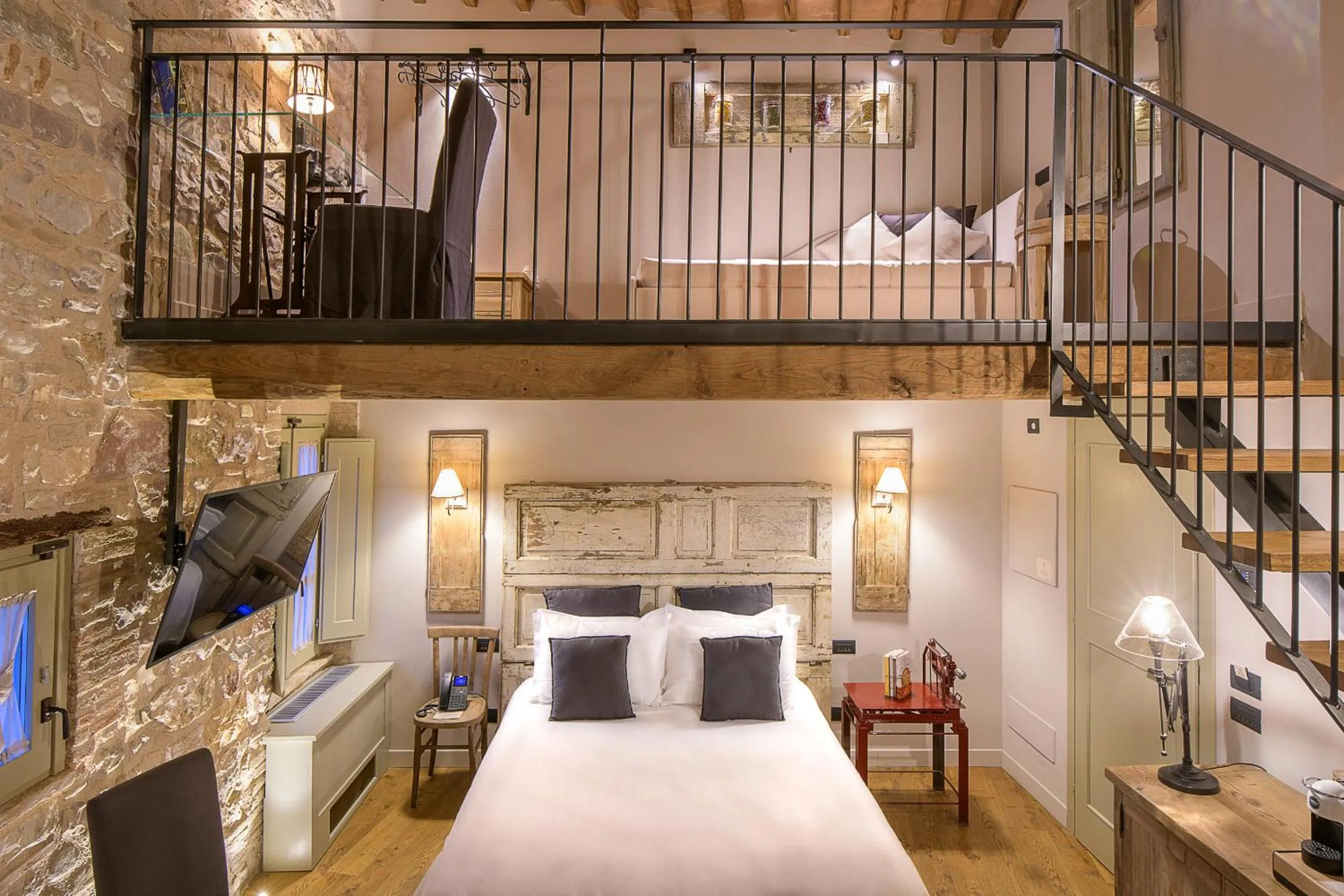 Photo of the whole room, Bed in Borgo Antichi Orti Assisi