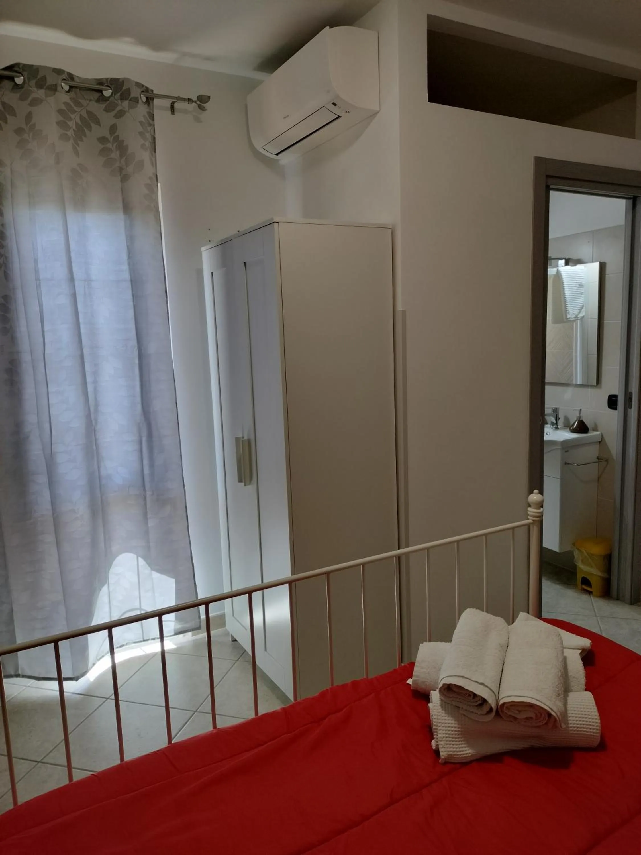 Bedroom, Bed in Aria Di mare b&b family