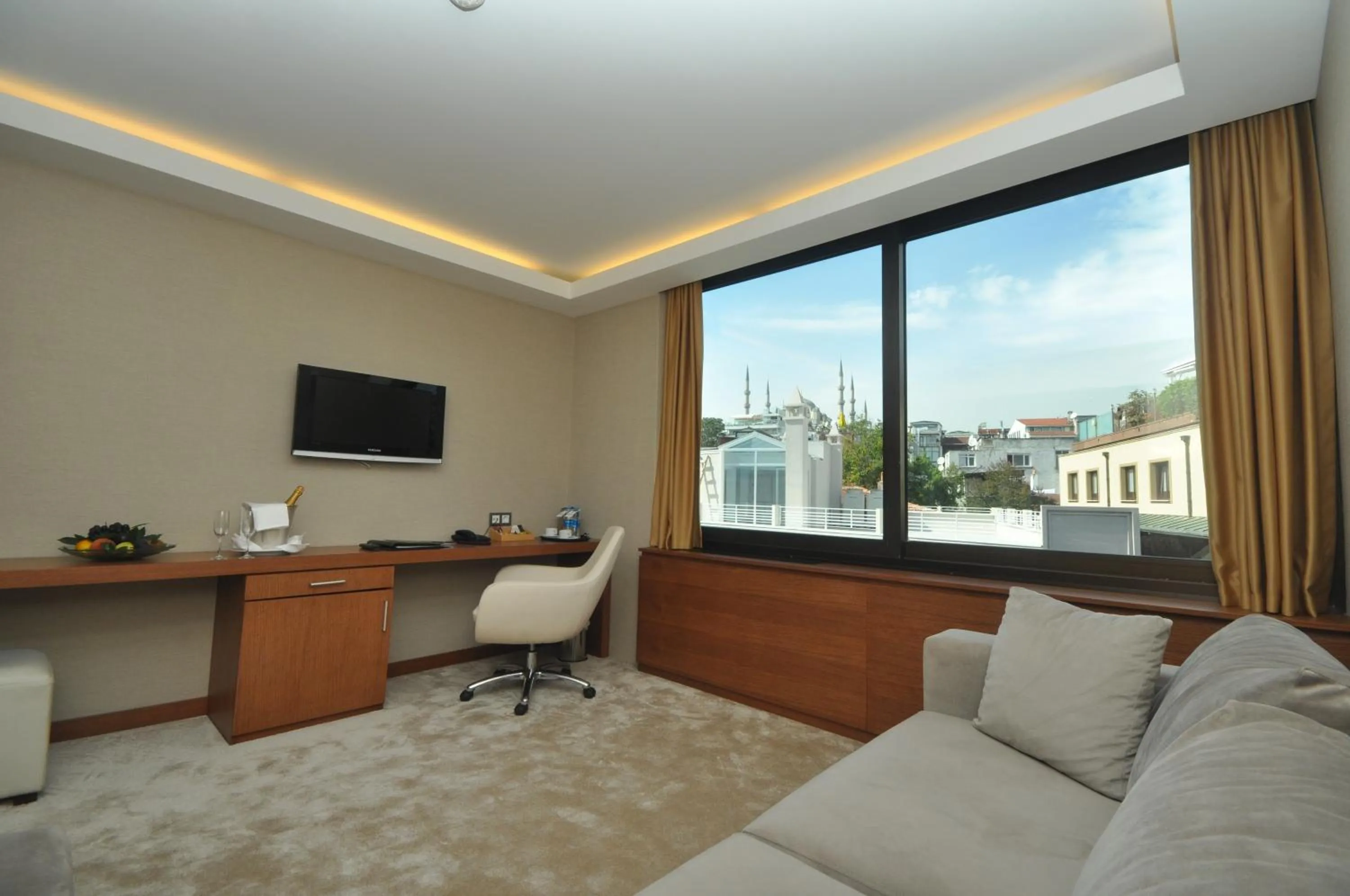 Living room in Kalyon Hotel Istanbul