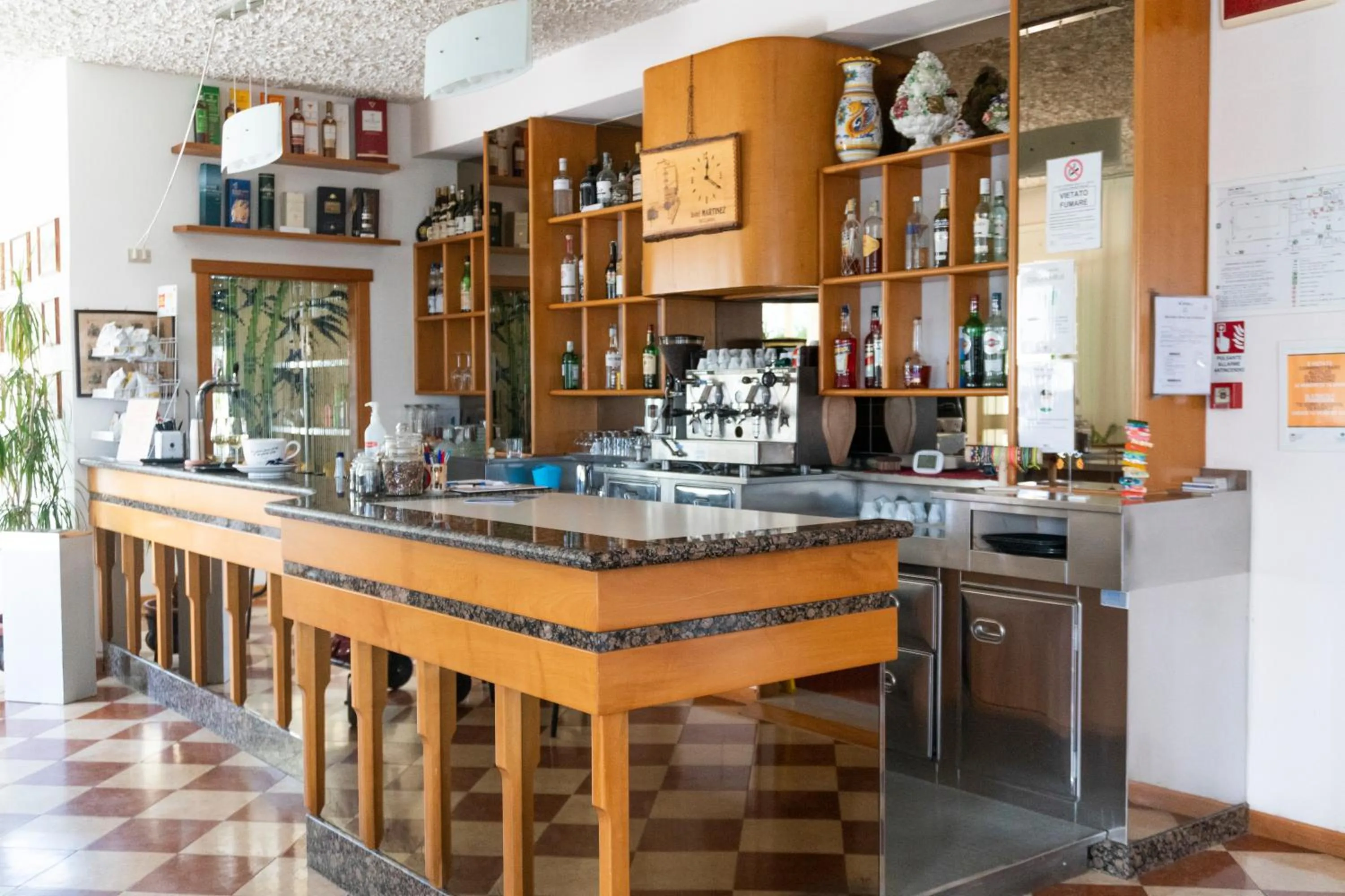 Lounge or bar in Hotel Martinez