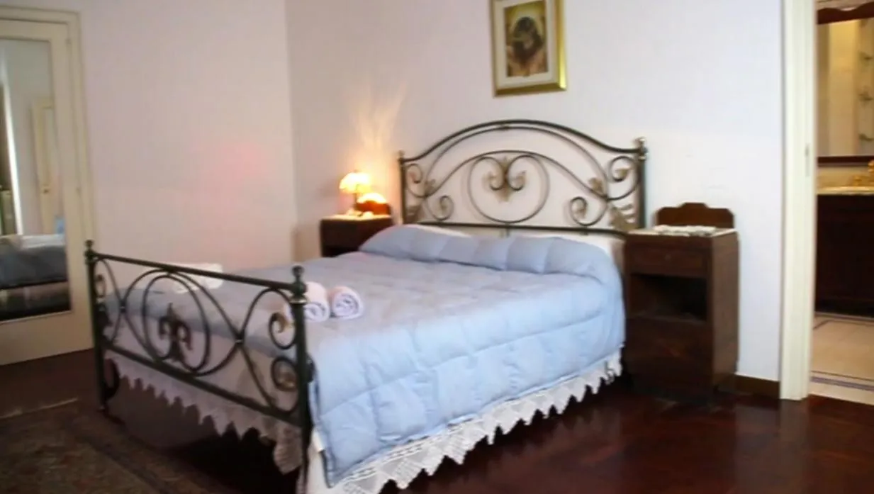 Internal: Not applicable to any particular room, Bed in B&B Villa Victoria