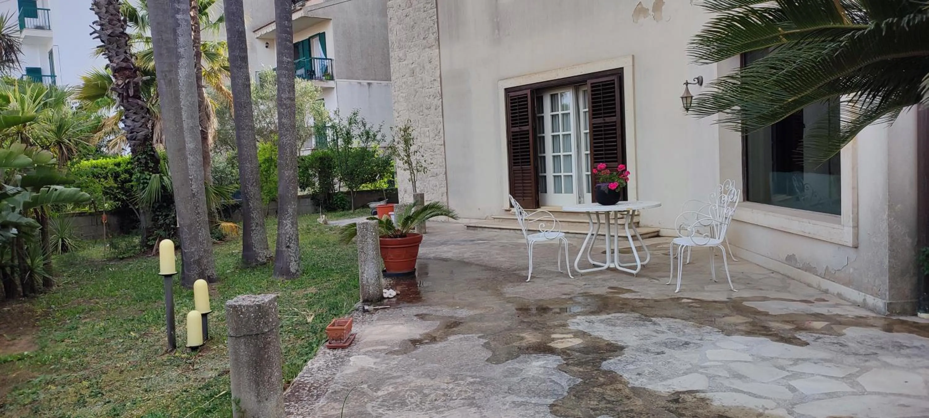 Garden view in B&B Villa Victoria