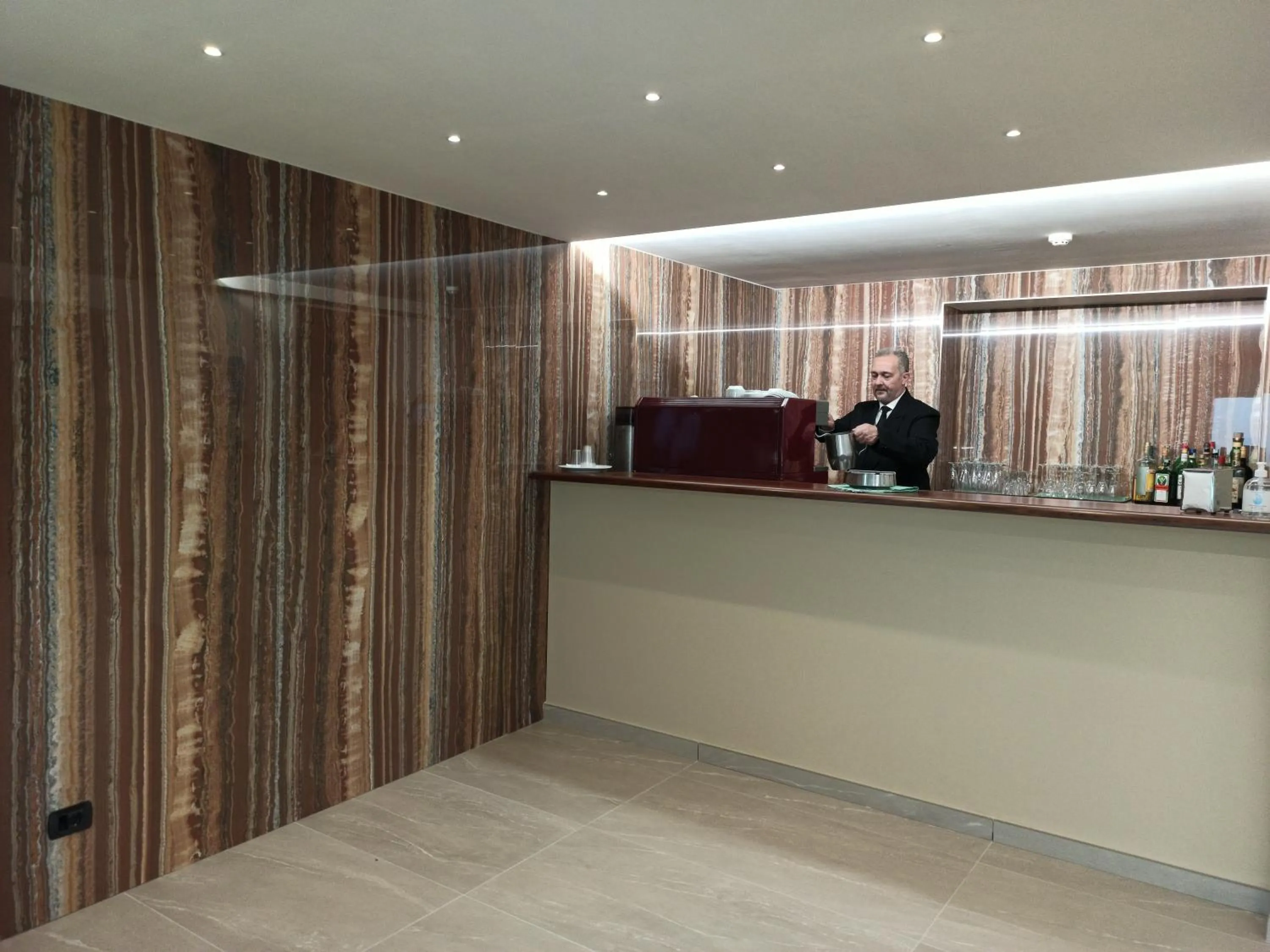 Staff in Hotel Primavera Dell'Etna