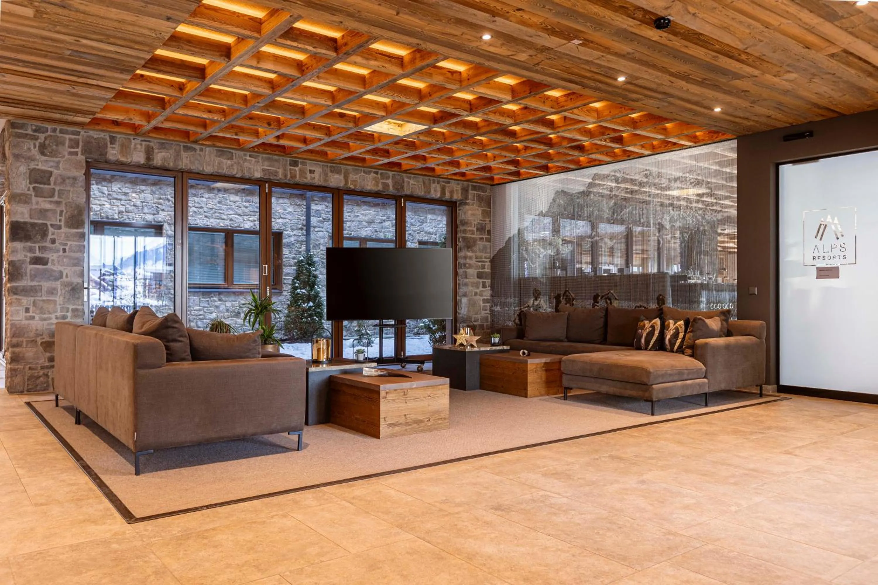 Lobby or reception in Bergresort Zugspitze Ehrwald by ALPS RESORTS