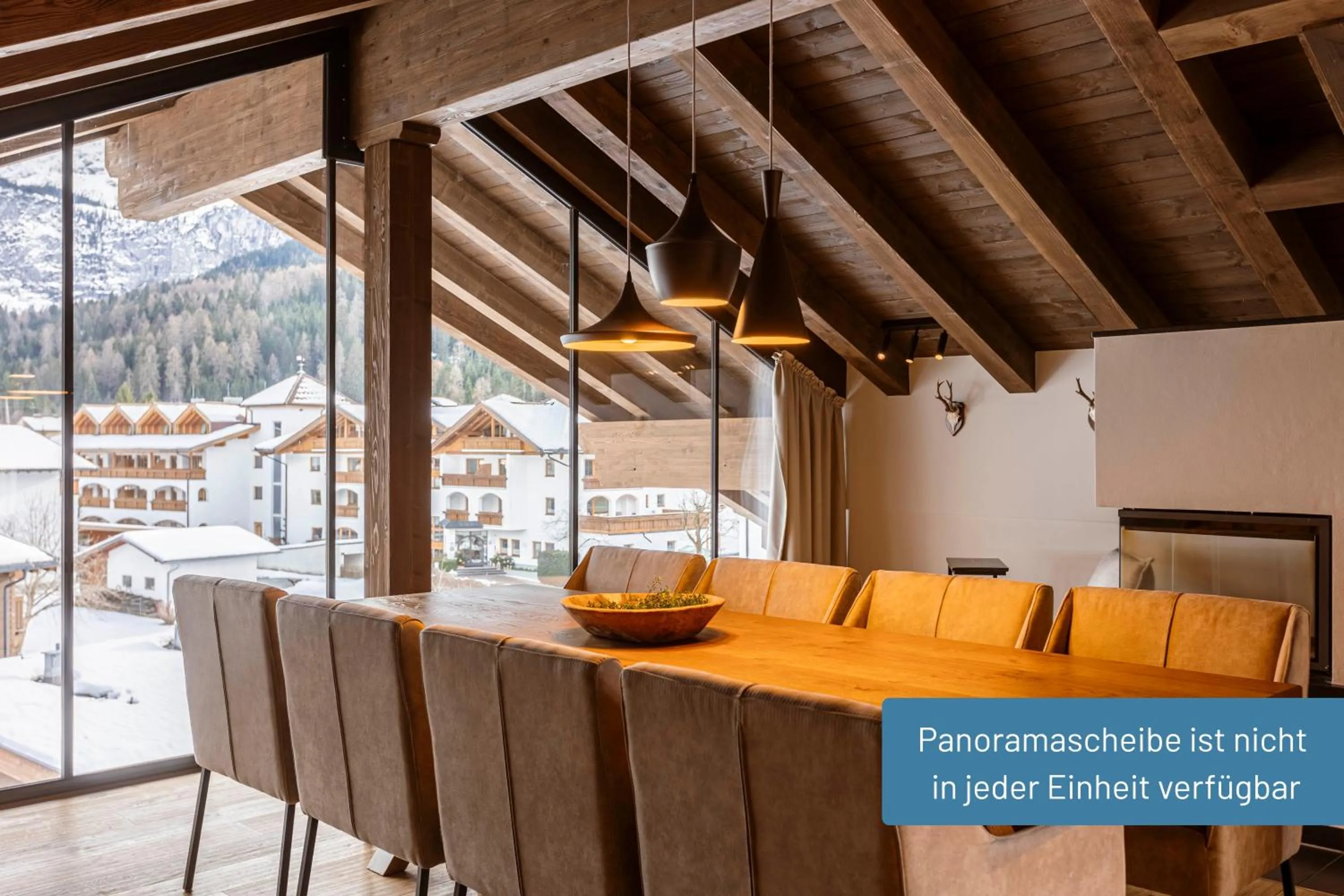 Dining area in Bergresort Zugspitze Ehrwald by ALPS RESORTS