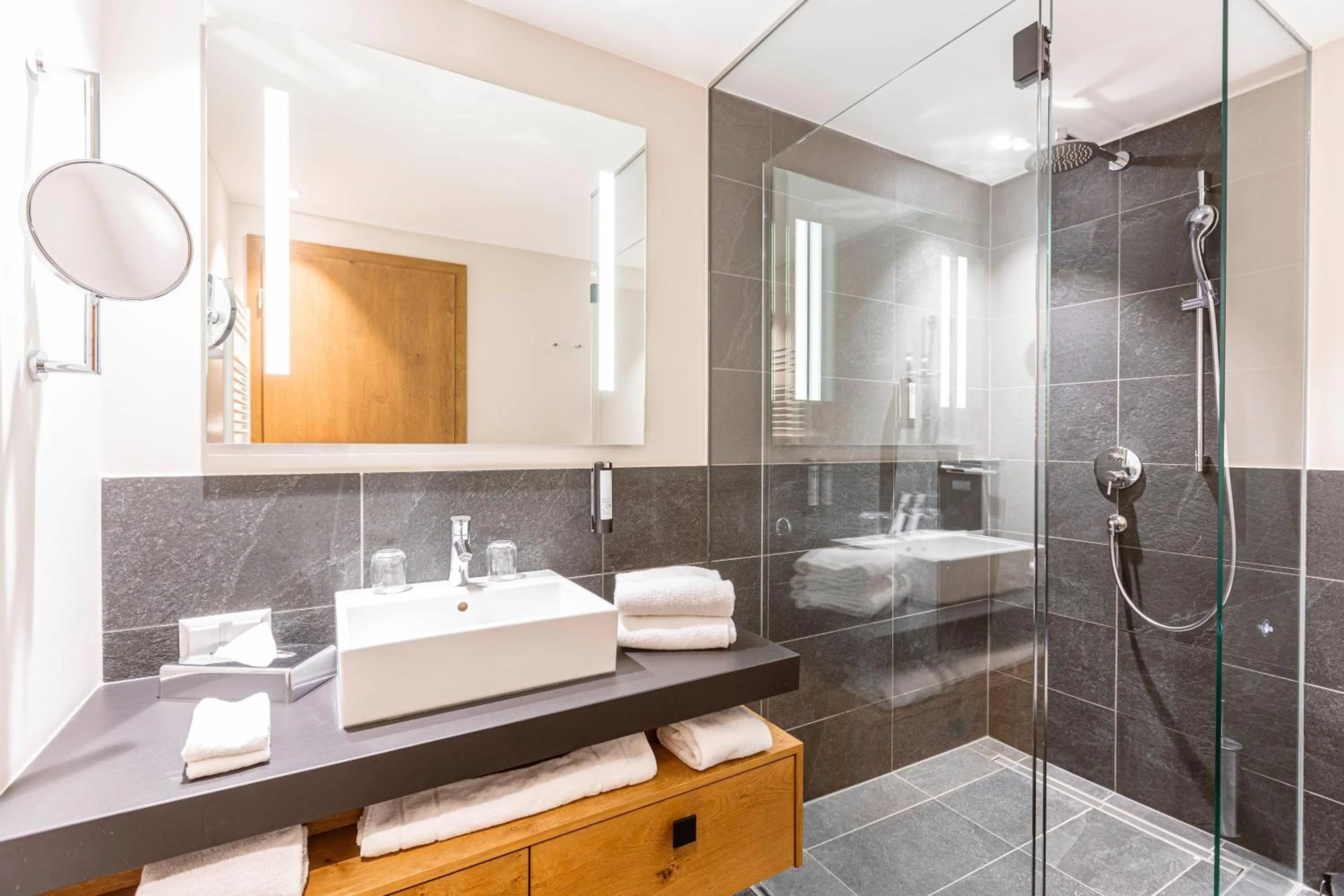 Bathroom in Bergresort Zugspitze Ehrwald by ALPS RESORTS