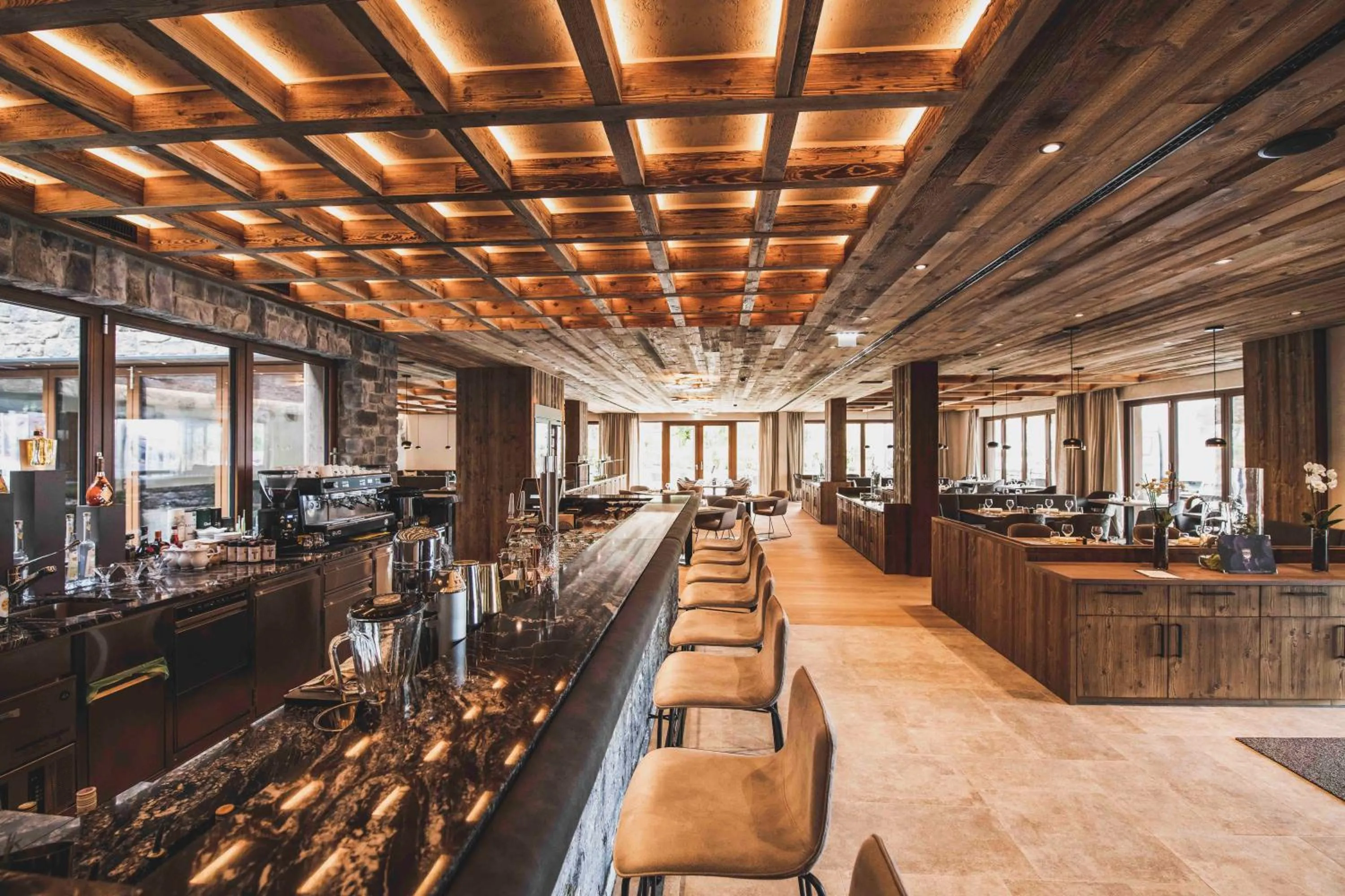 Restaurant/places to eat in Bergresort Zugspitze Ehrwald by ALPS RESORTS