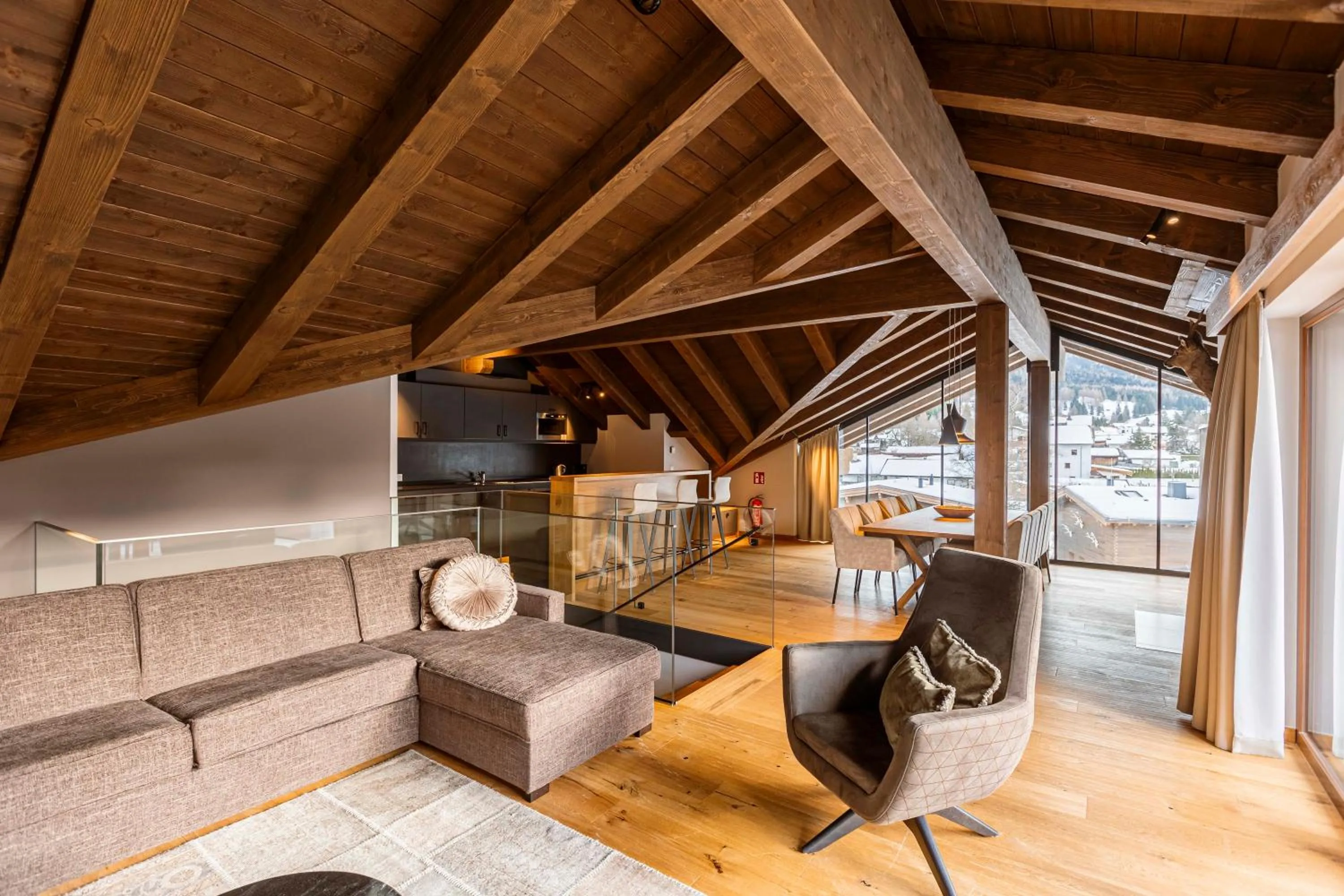 Living room in Bergresort Zugspitze Ehrwald by ALPS RESORTS