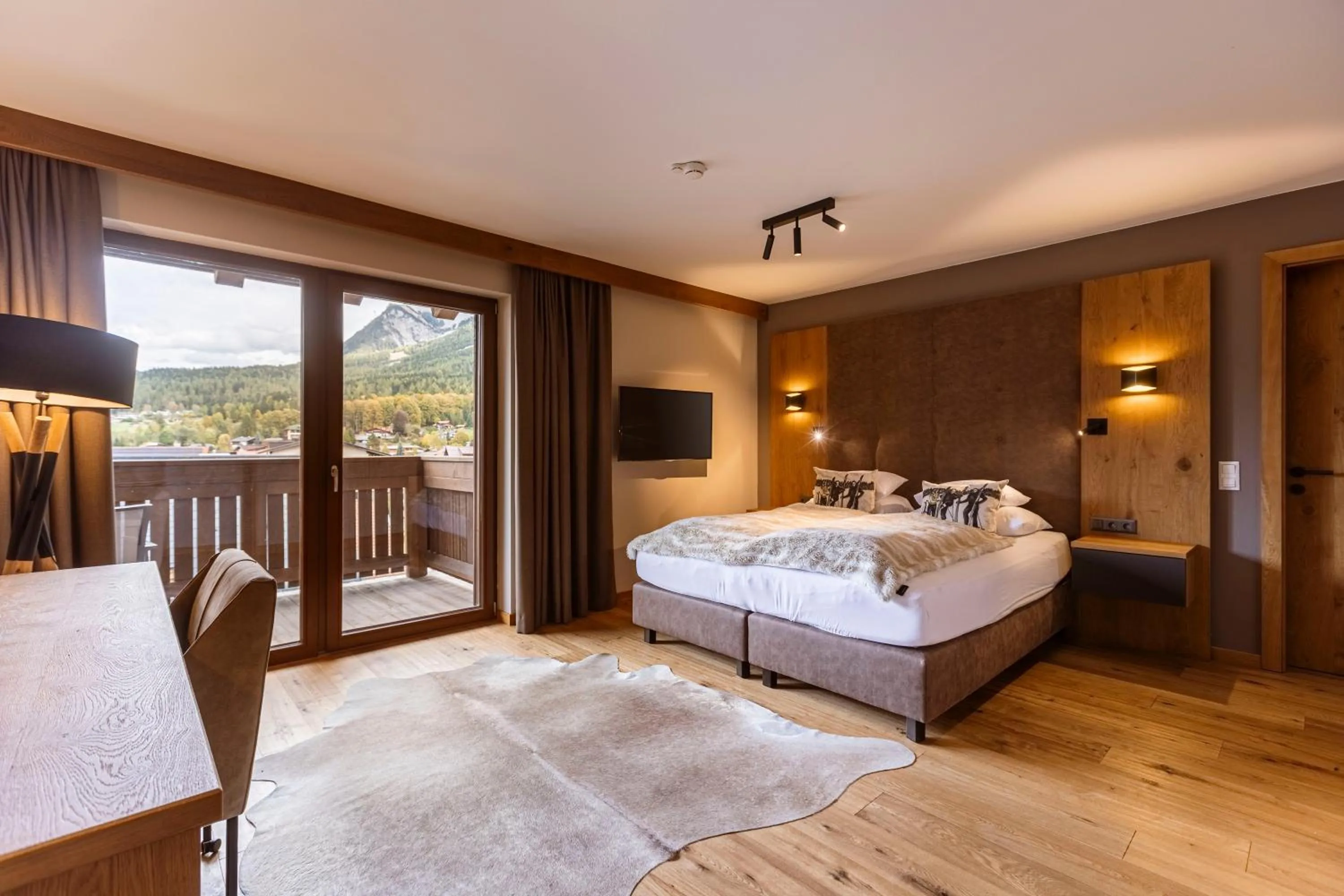 Bedroom, Bed in Bergresort Zugspitze Ehrwald by ALPS RESORTS