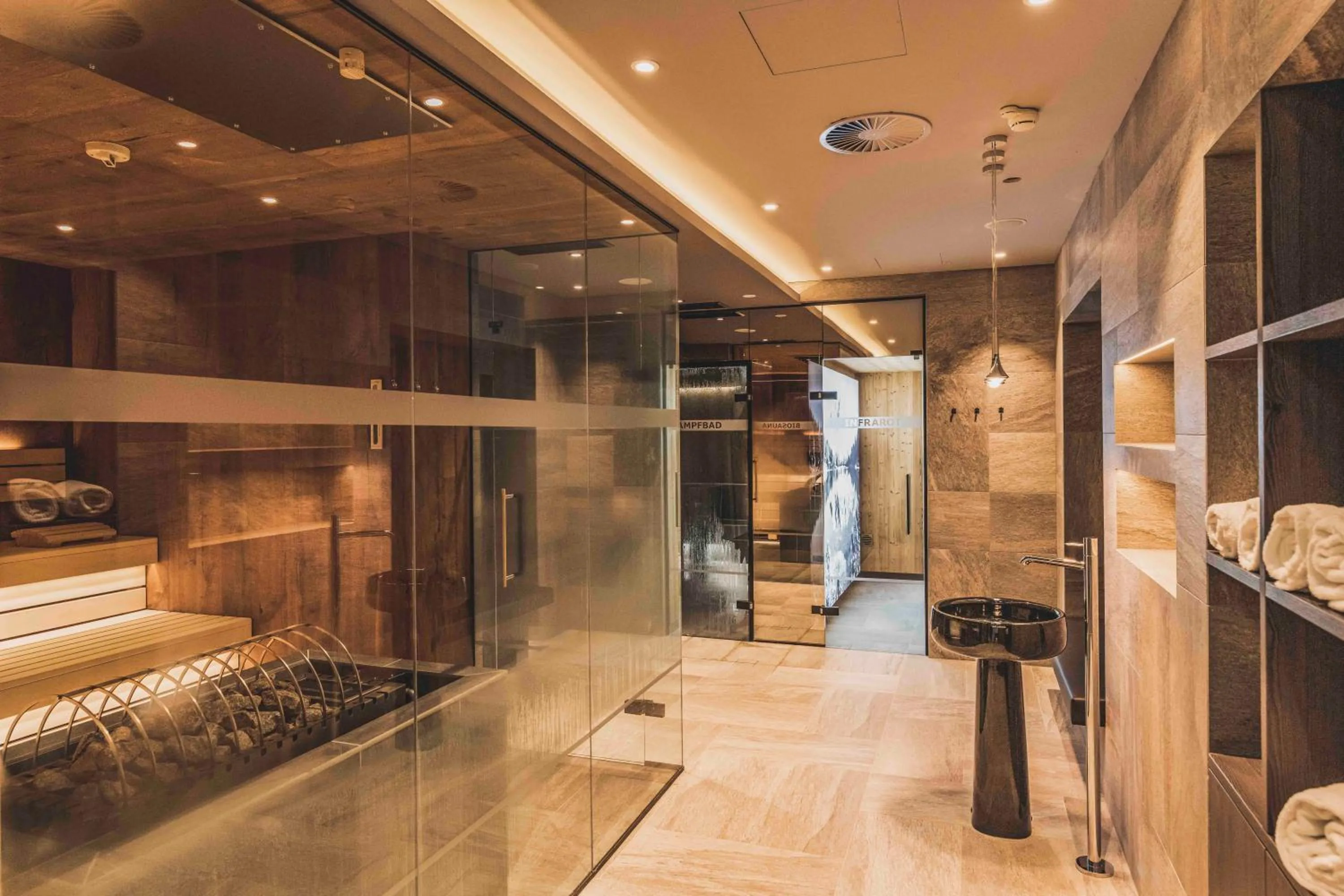 Spa and wellness centre/facilities in Bergresort Zugspitze Ehrwald by ALPS RESORTS