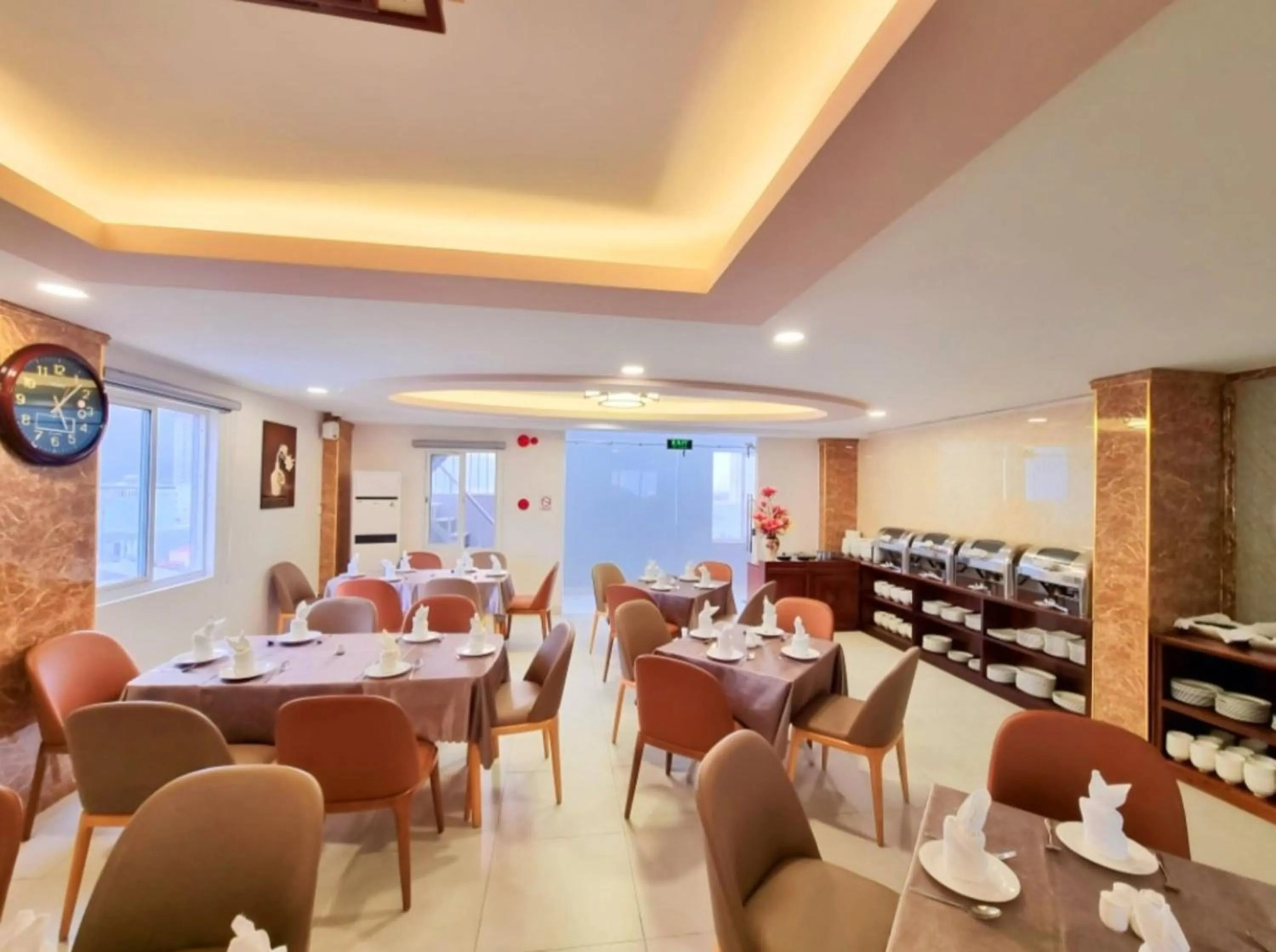 Restaurant/places to eat in Xavia Hotel Quy Nhơn
