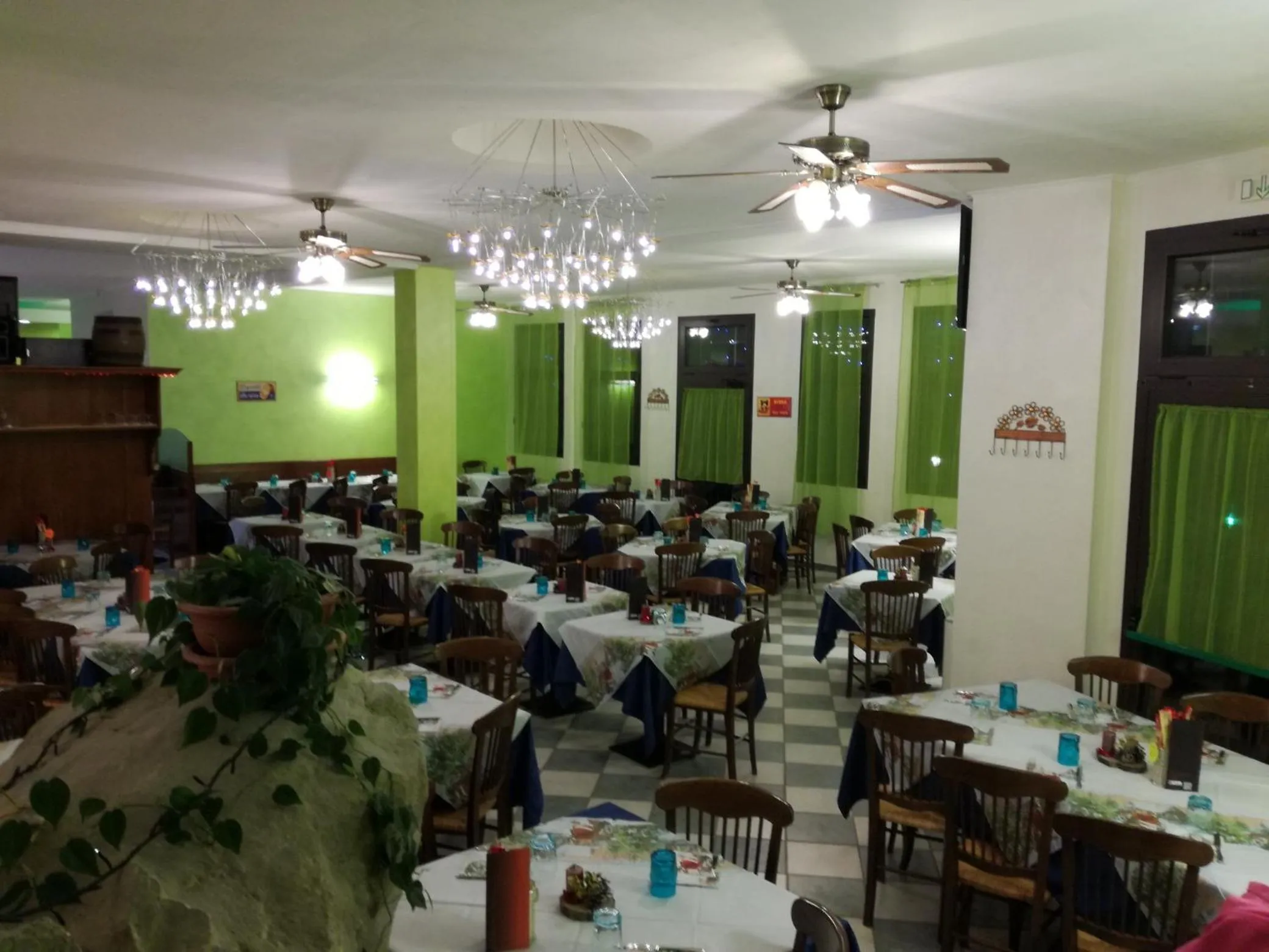 Restaurant/places to eat in Residence Il Mulinaccio