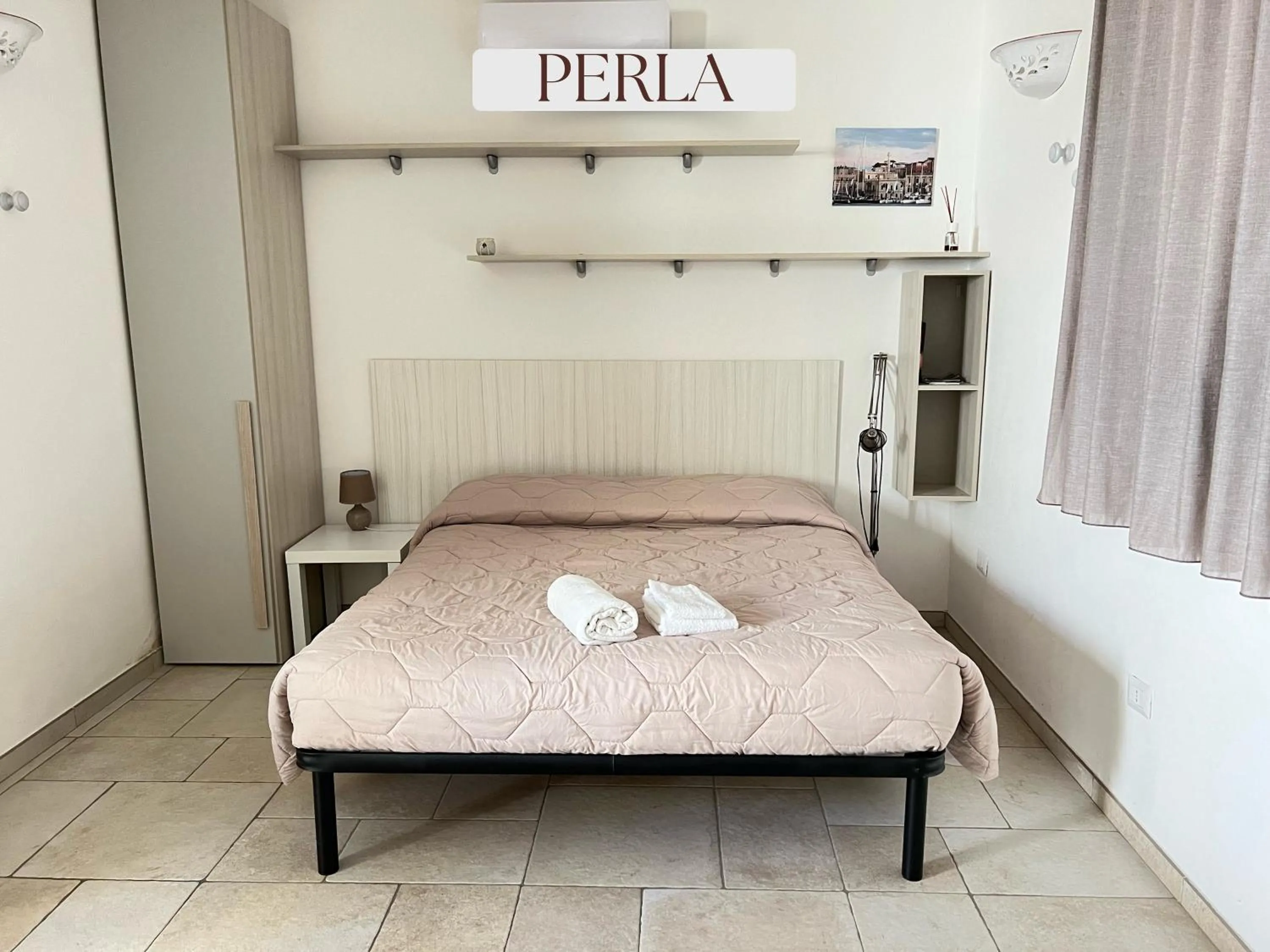 Bed in Residence Lori