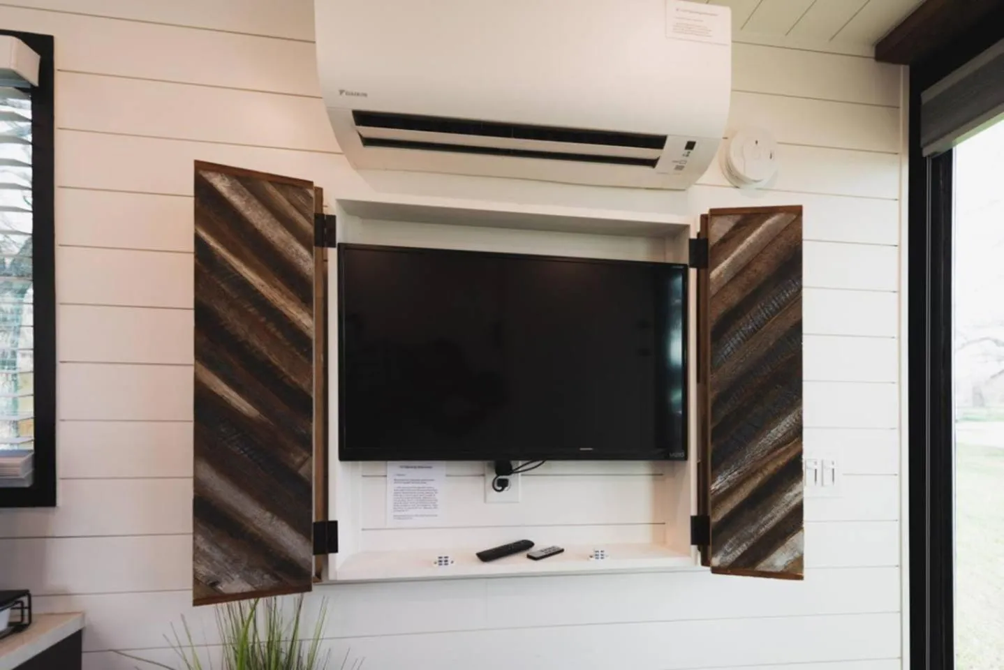 Elegant CargoHome The Anchor by Magnolia/Baylor