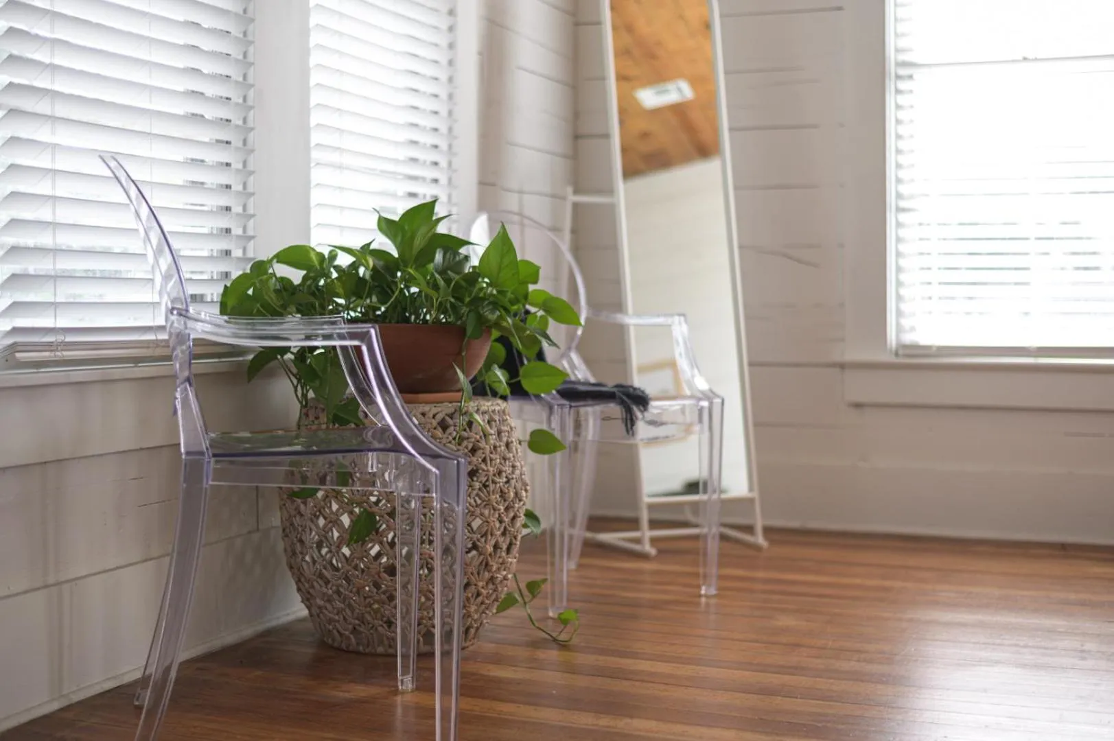 Restored 1930s Uptown Bungalow 2 min. to Magnolia