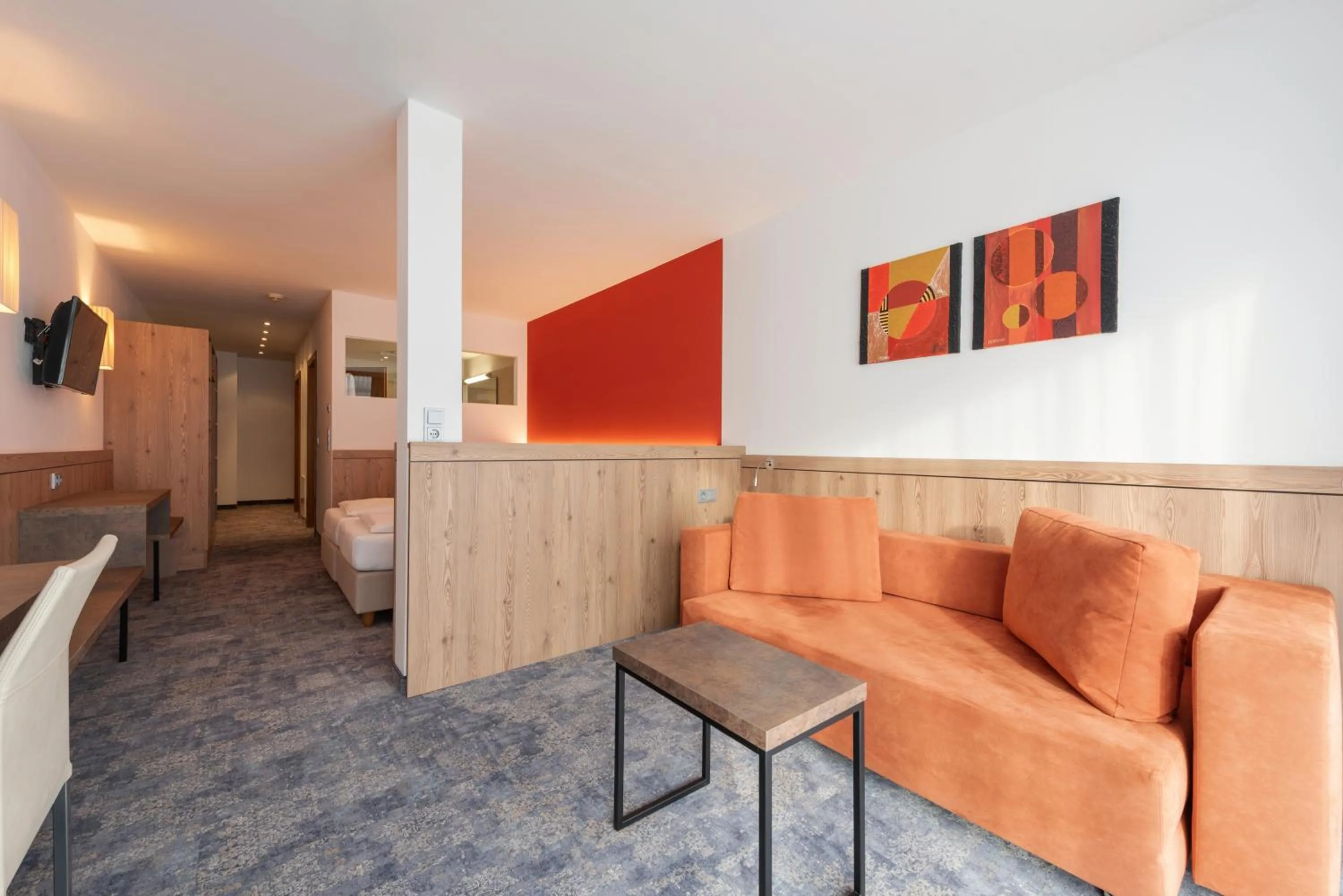 TV and multimedia in Hotel Alpenland