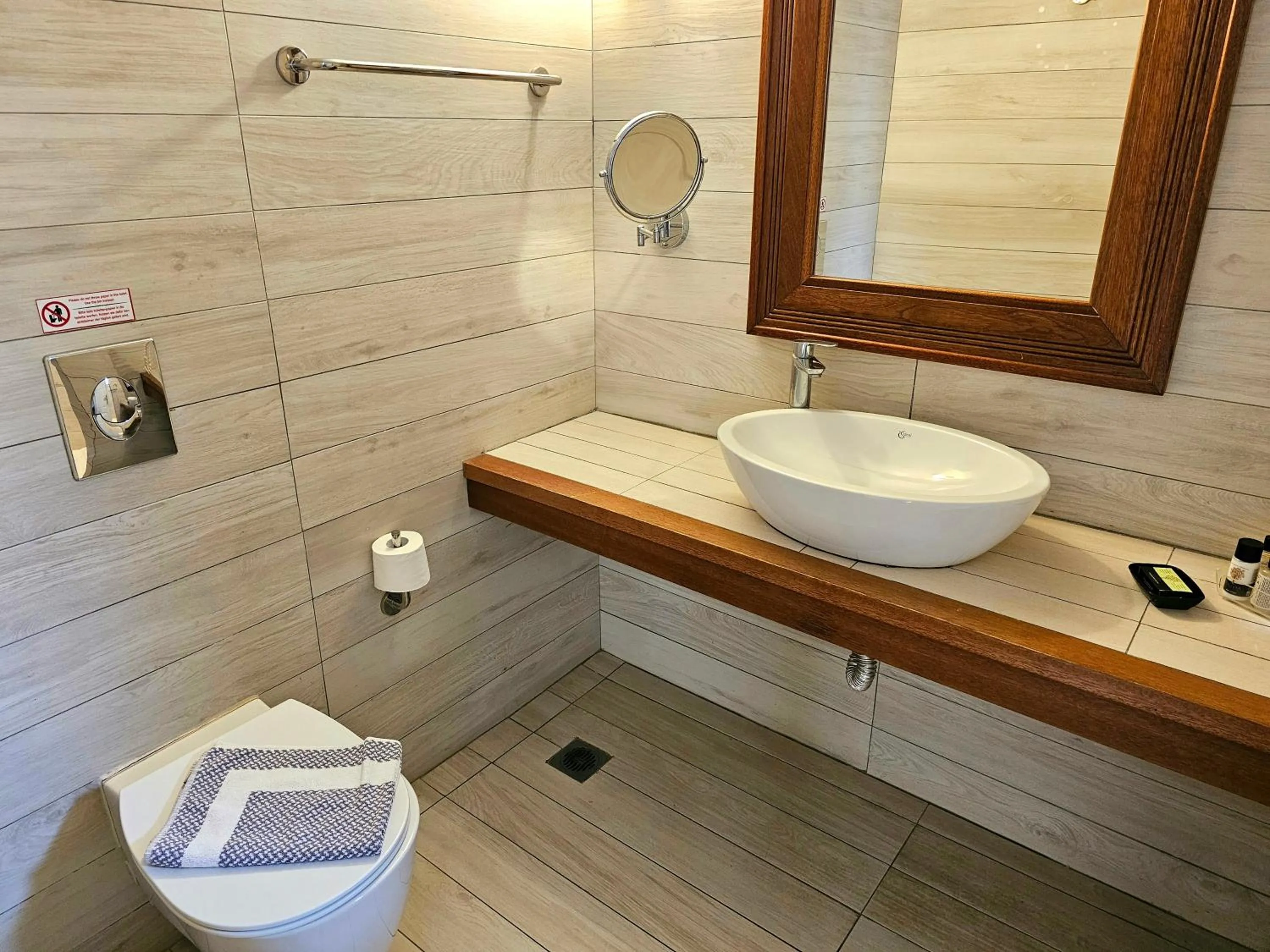 Bathroom in Meltemi Village Hotel