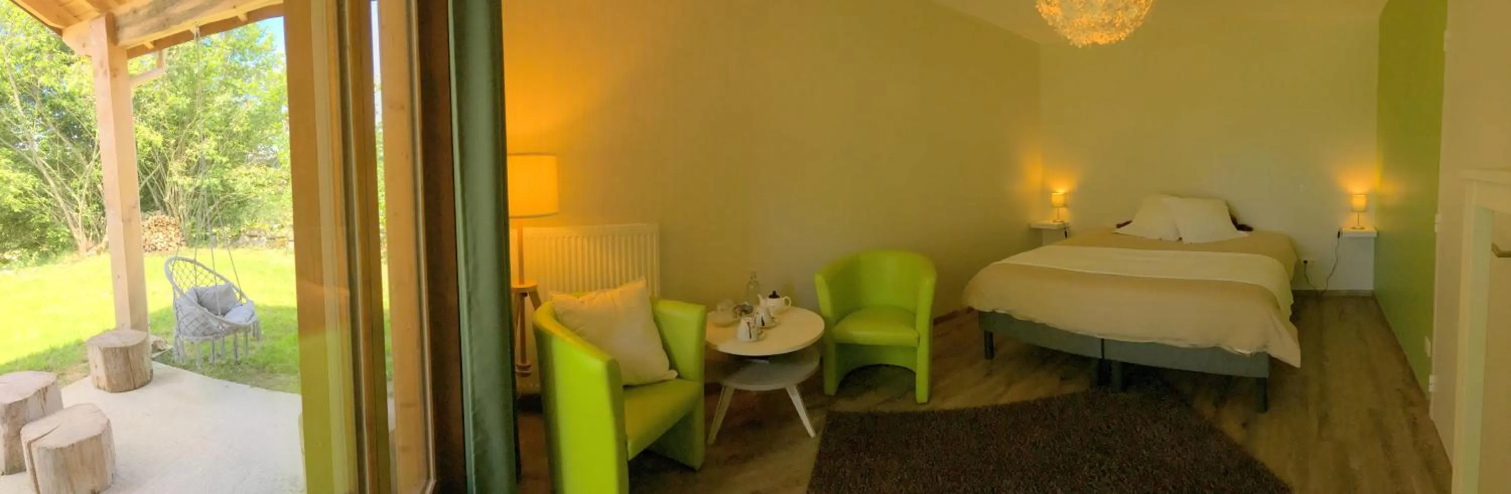 Bedroom, Bed in Le Jardin des 4M