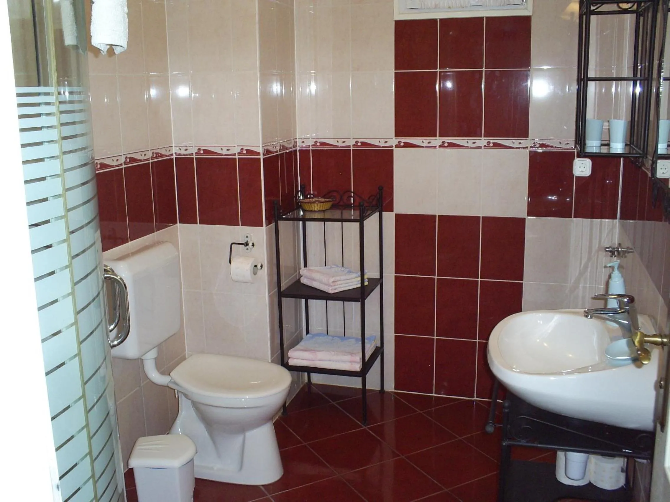 Bathroom in Andrea Apartmanok