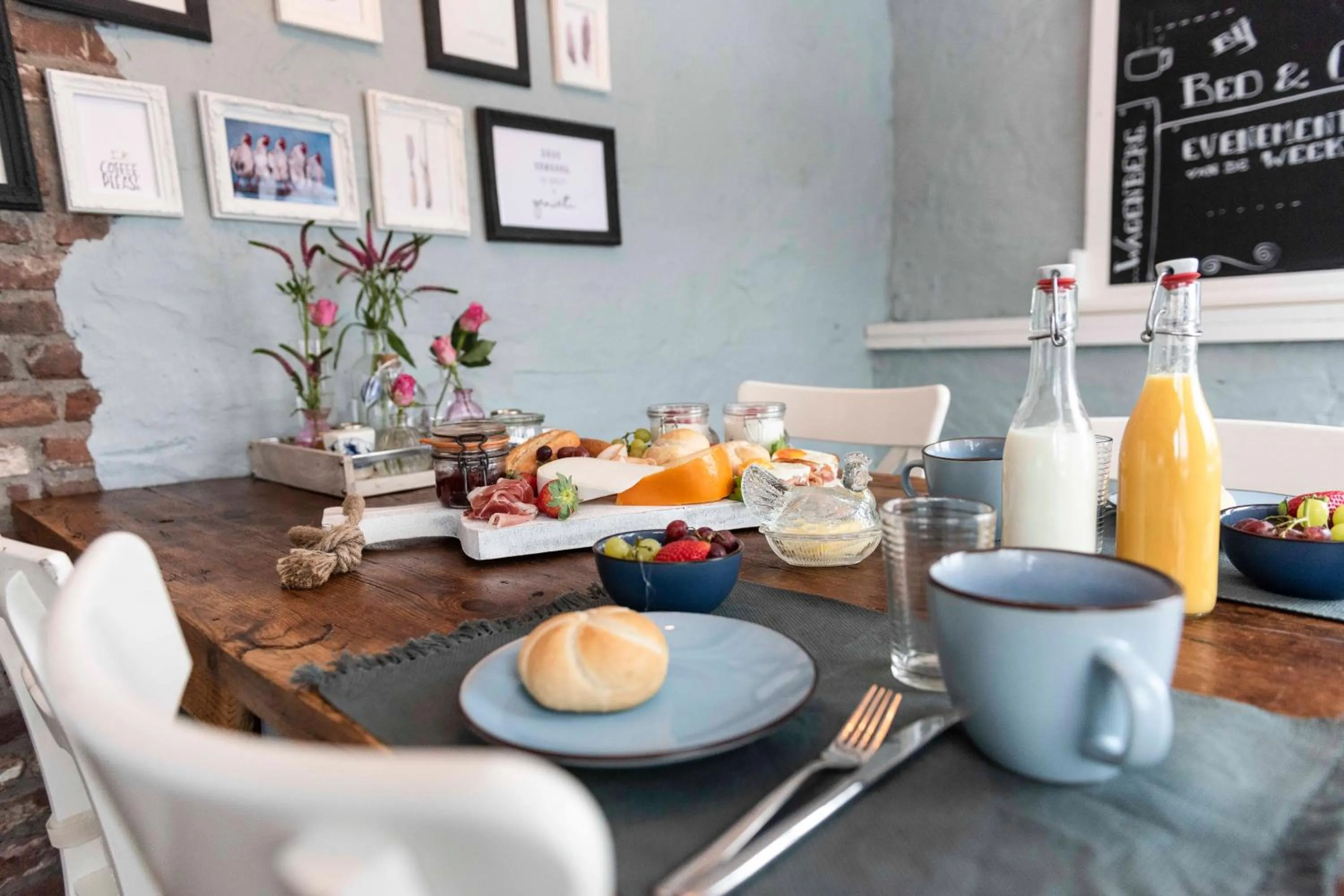 Food and drinks in B&B Bed en Omelet