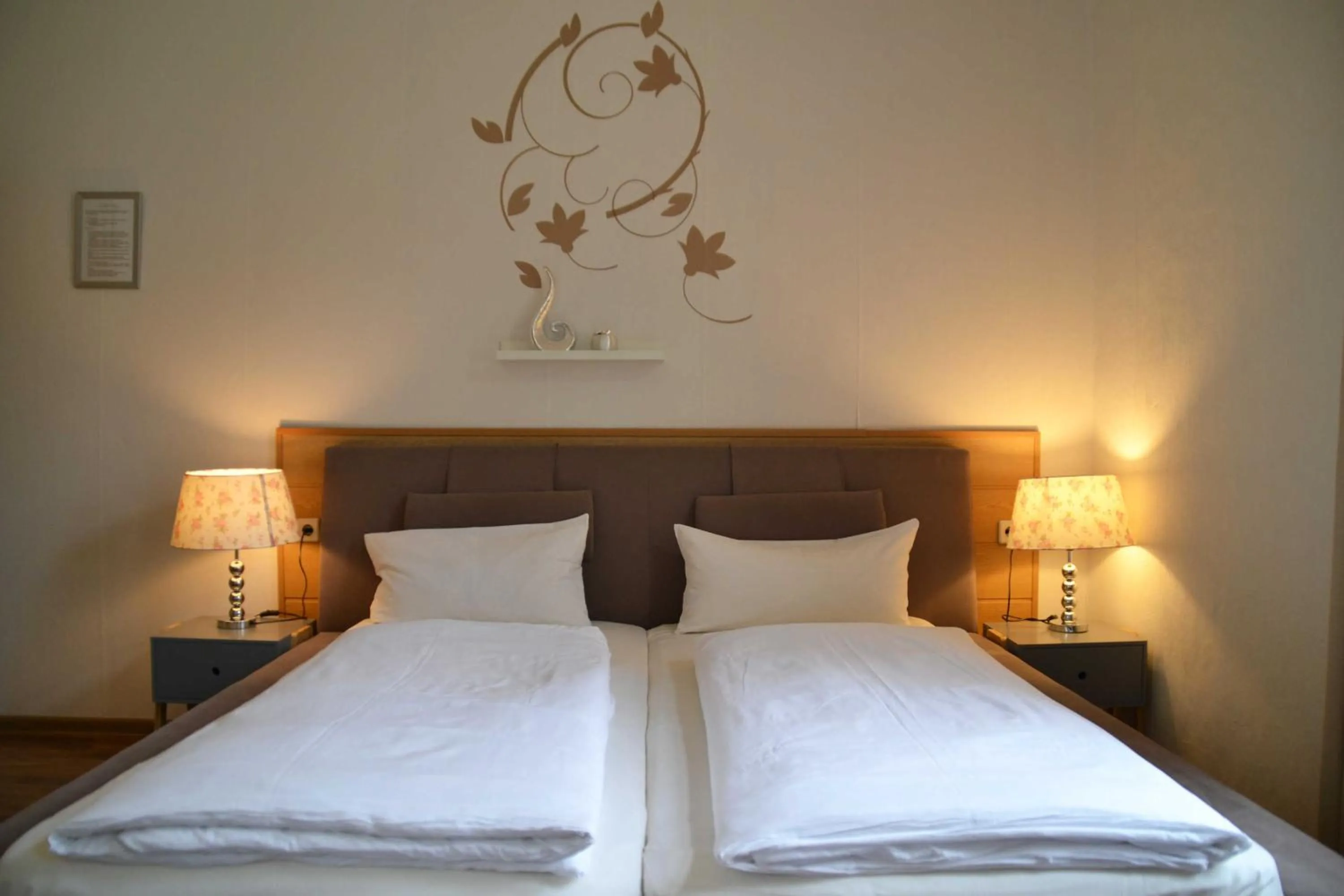 Bed in Pension zur Neiße