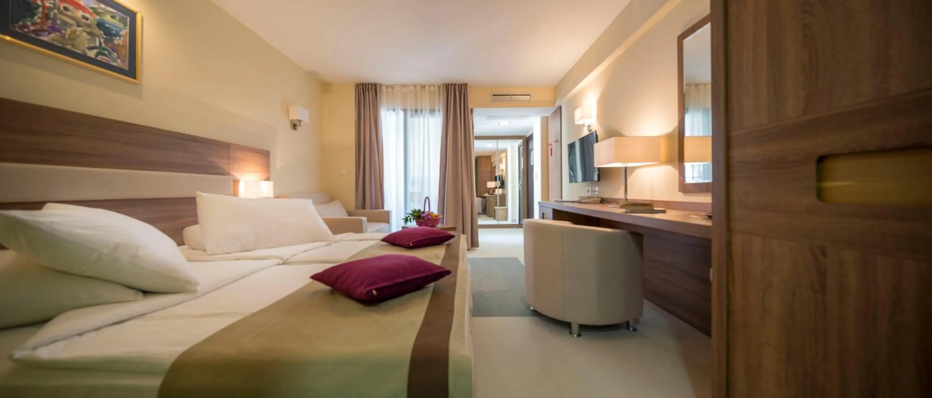 Bed in Hotel Park Makarska