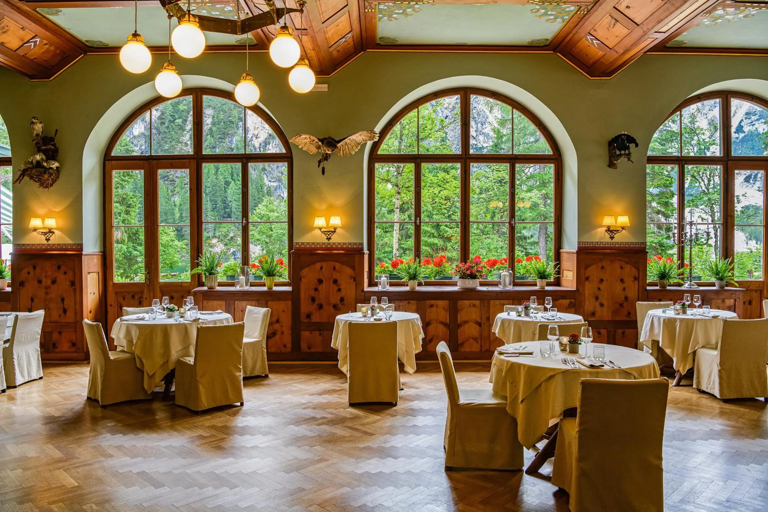 Restaurant/places to eat in Hotel Lago di Braies
