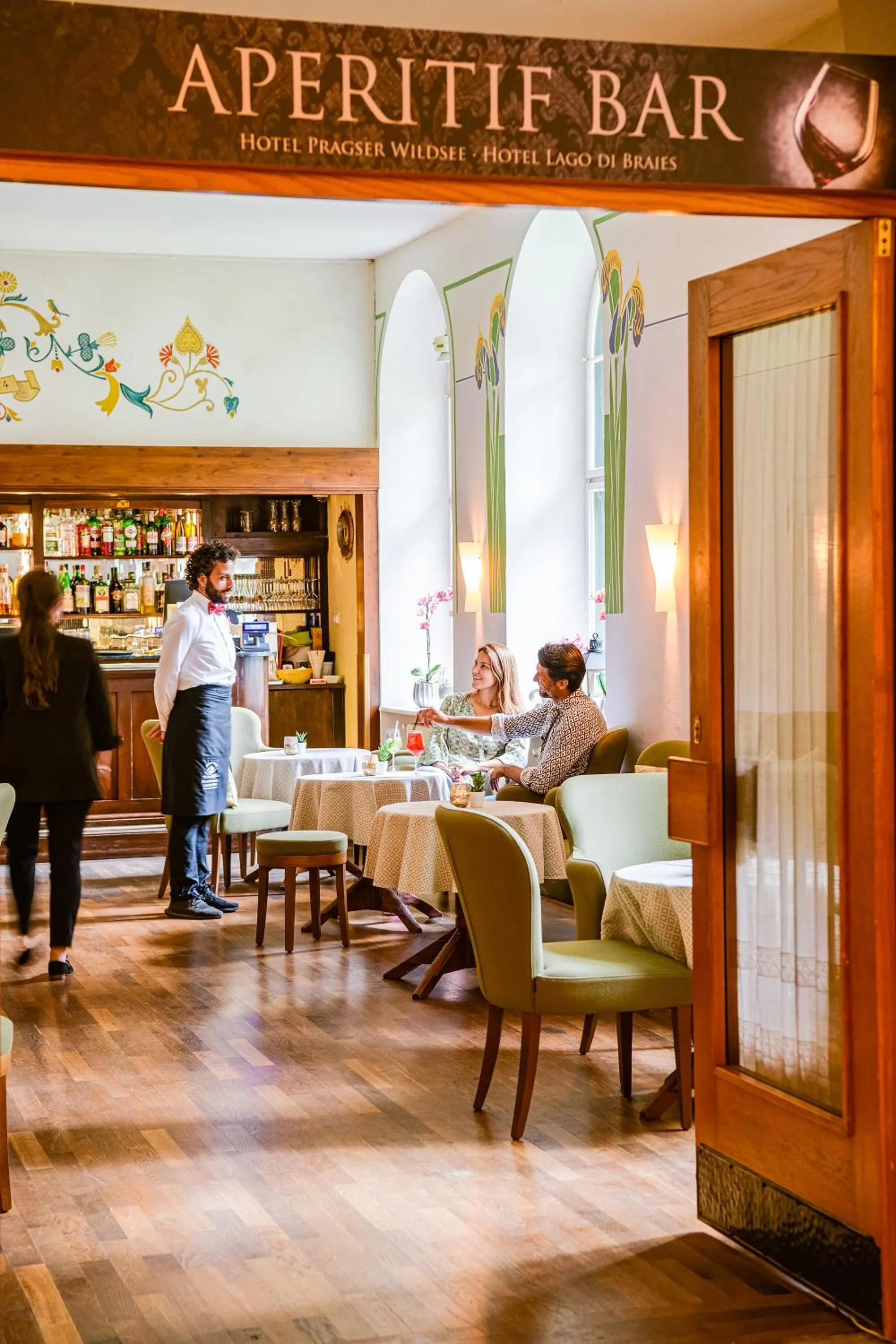 Lounge or bar in Hotel Lago di Braies