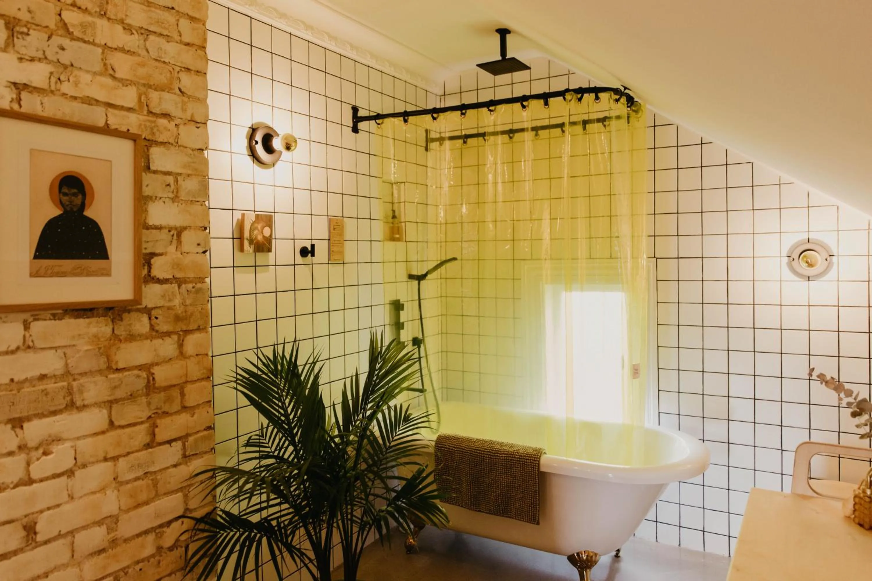 Bathroom in DREAMERS bnb