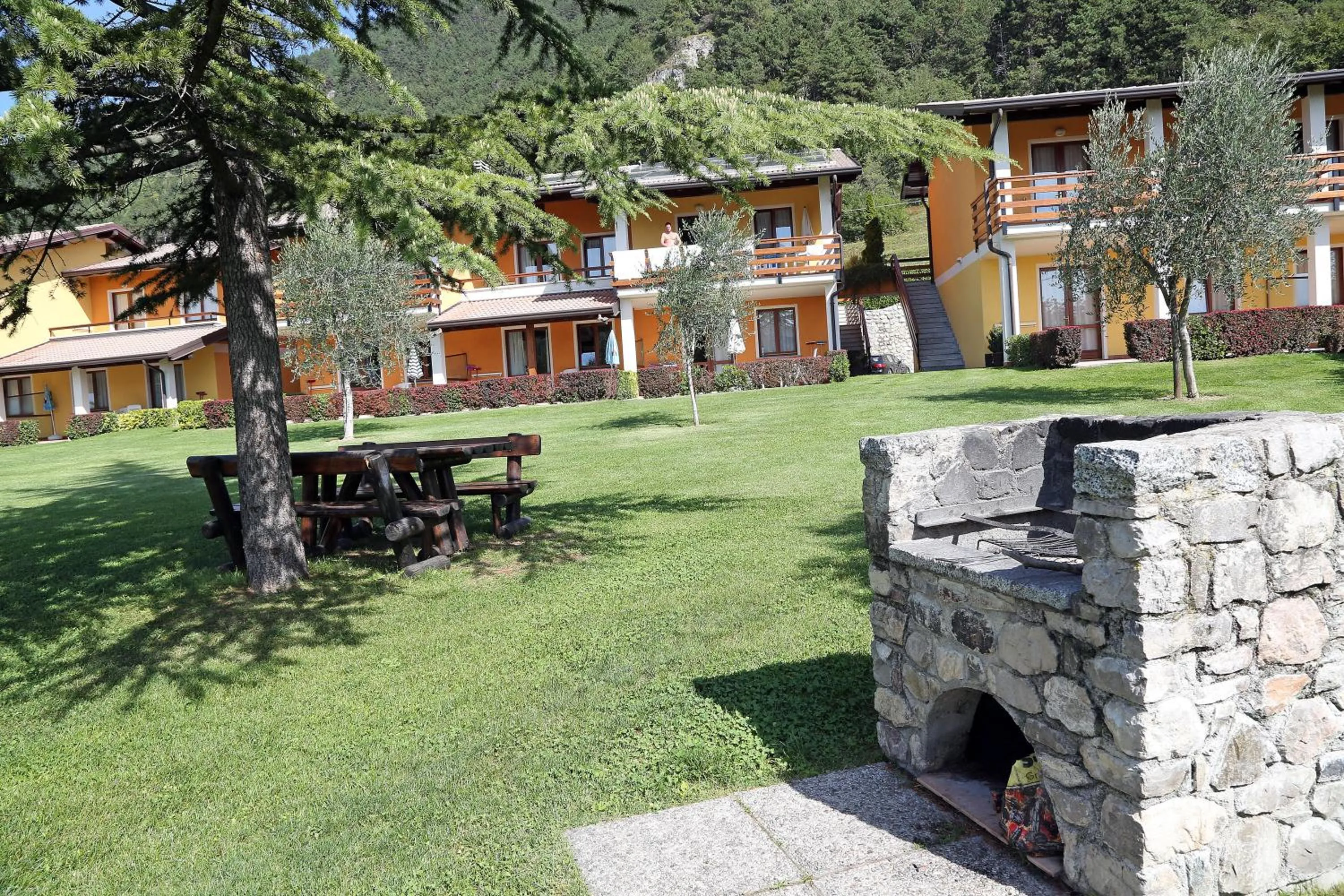 Property building in Hotel Residence La Pertica