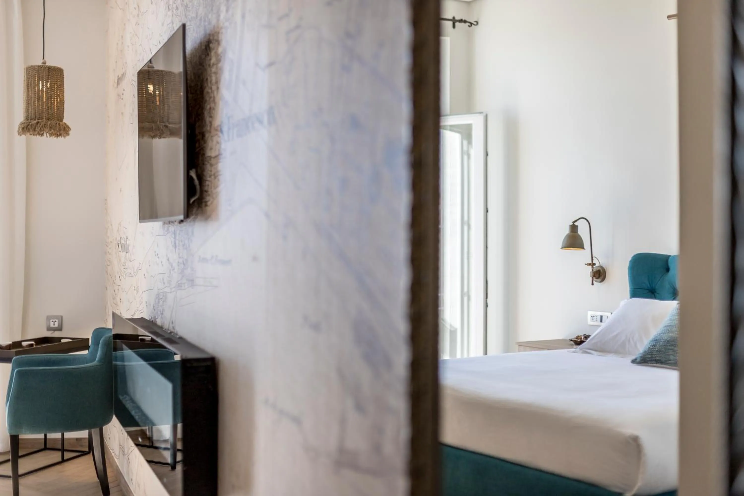 Photo of the whole room, Bed in Seaview Luxury Retreat