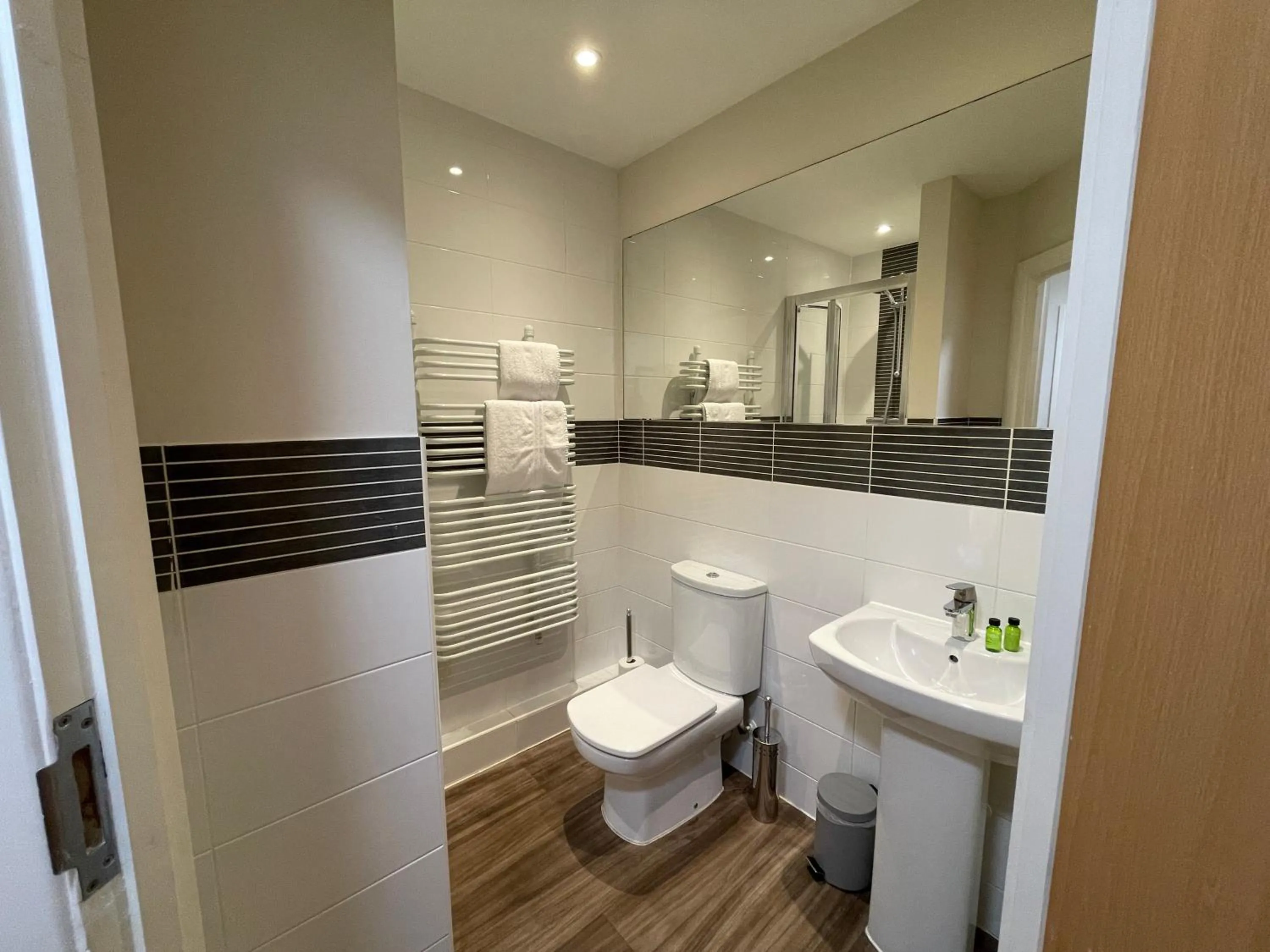 Bathroom in House of Fisher - City Wall House