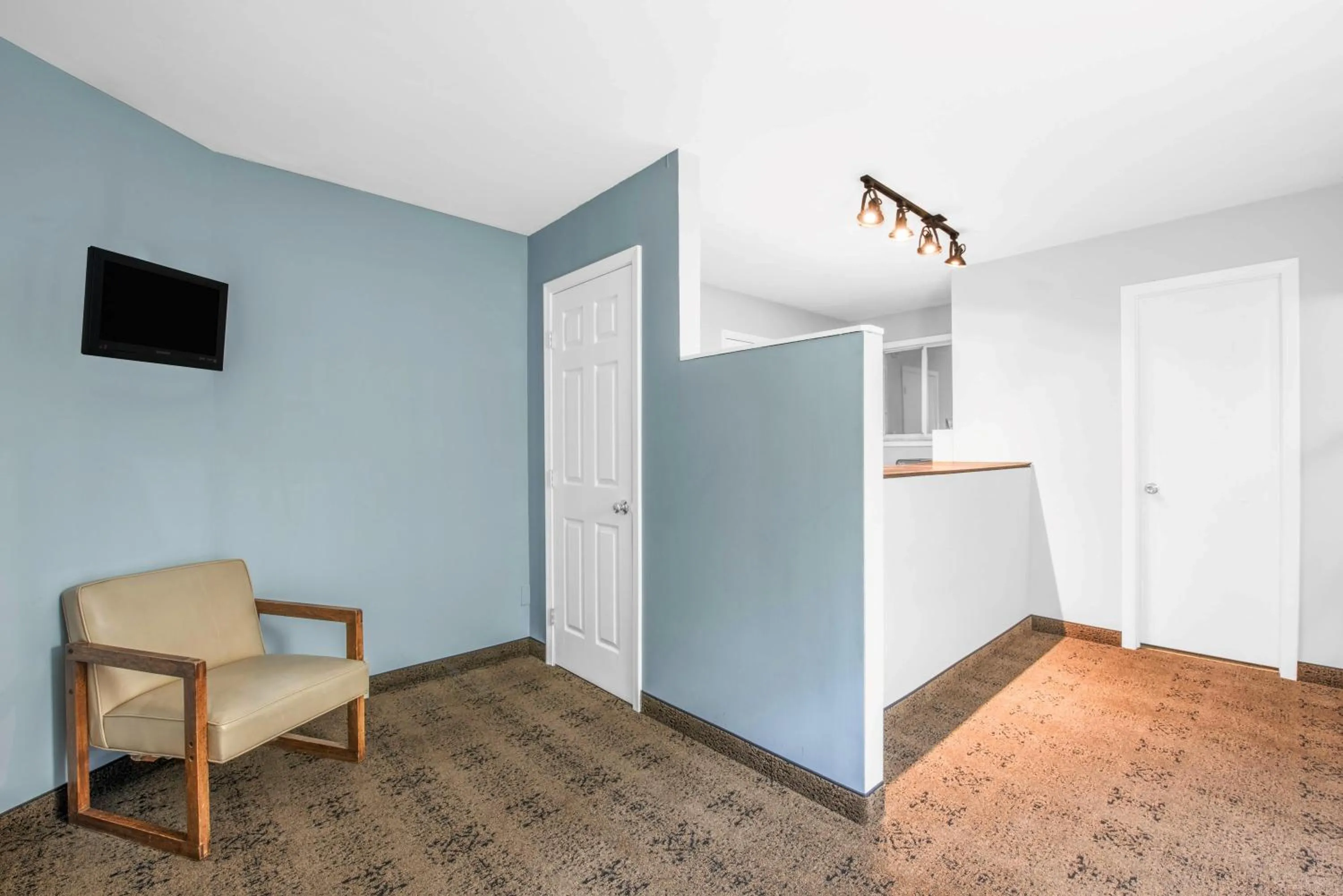 Knights Inn Pine Grove