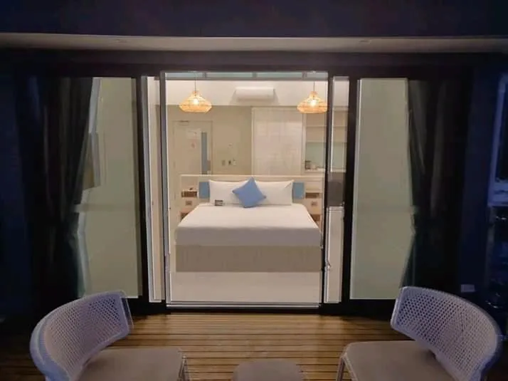 Sea view, Bed in Loloata Island Resort