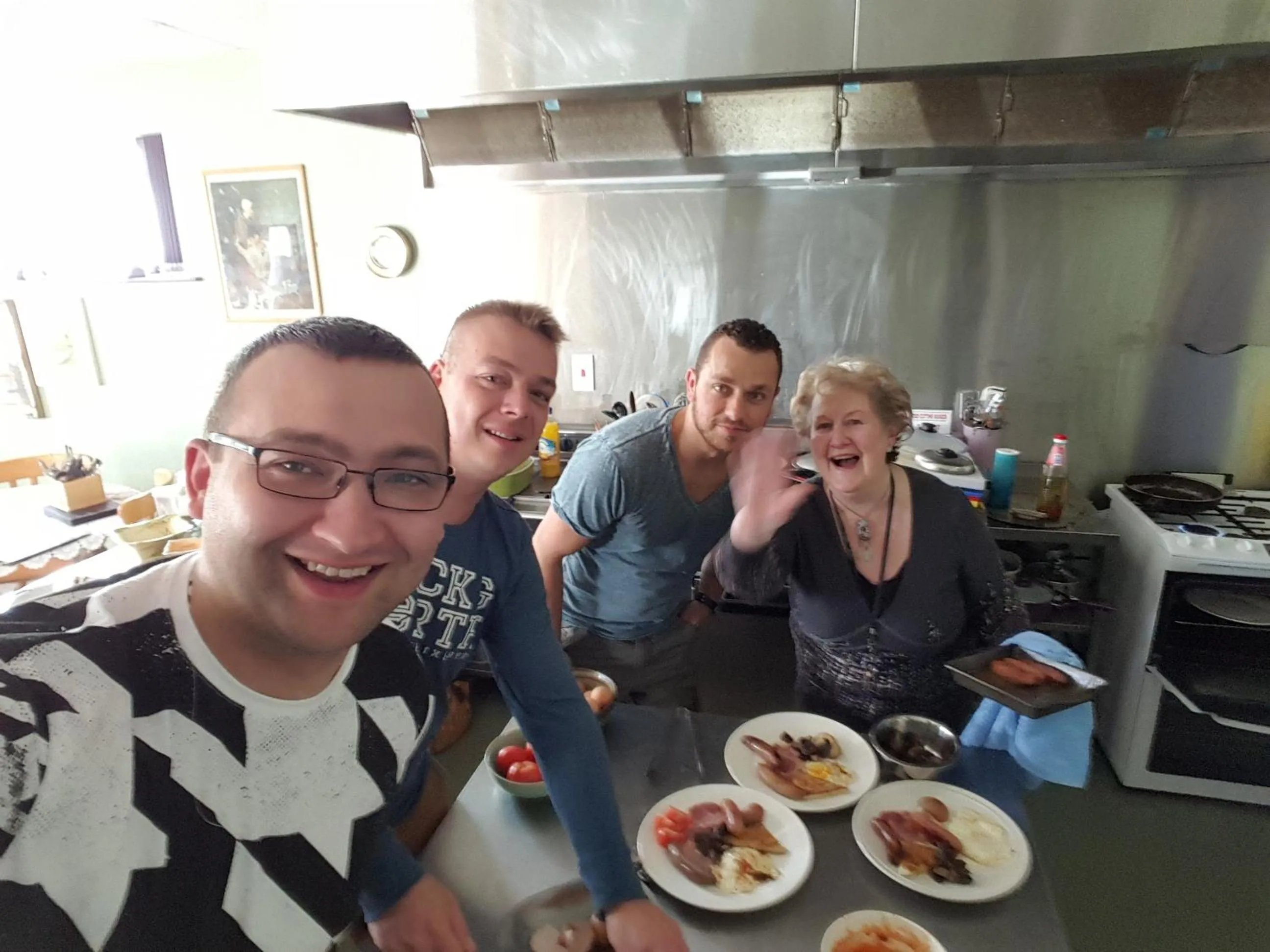 Breakfast in The Mourne Lodge "Cnocnafeola"