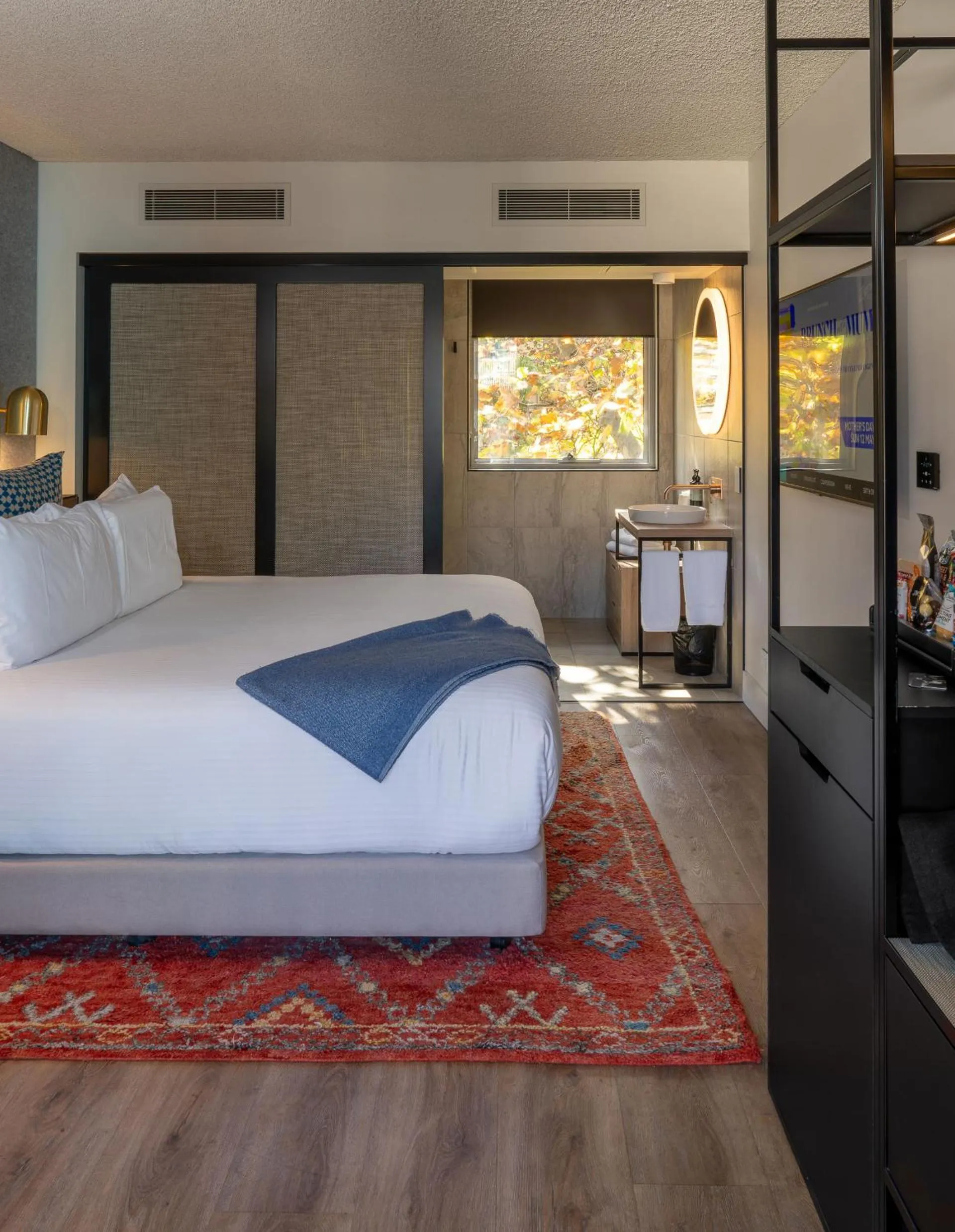 Photo of the whole room, Bed in Zagame's House