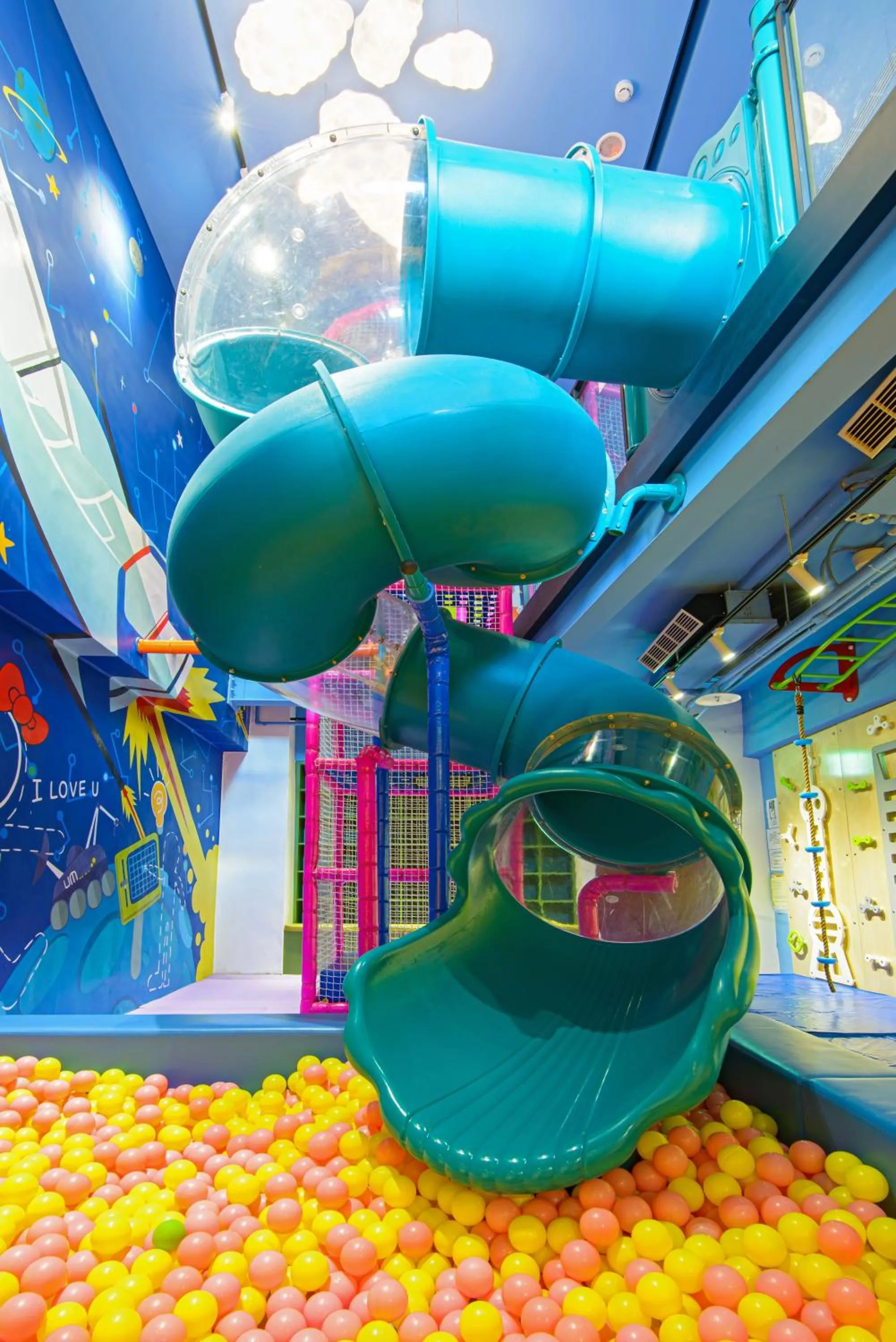 Children play ground in Norway Forest Travel hotel 1 Taichung