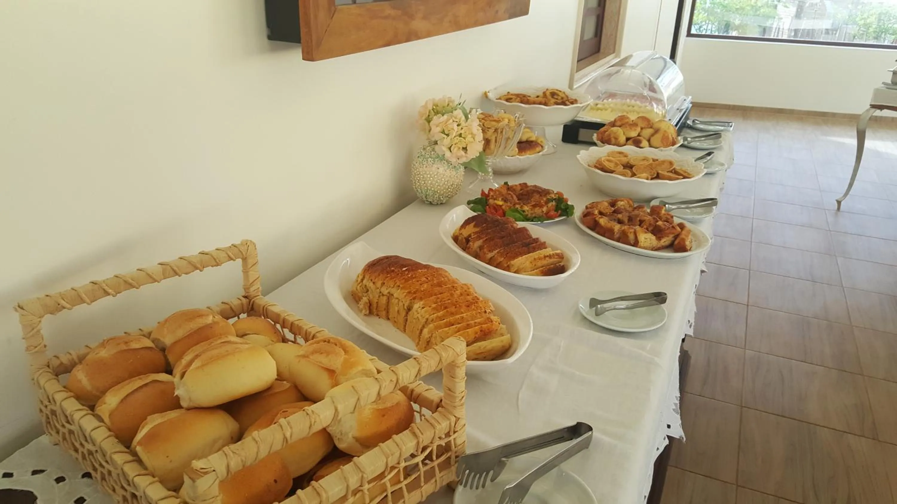 Buffet breakfast in Fazenda Fiore Resort